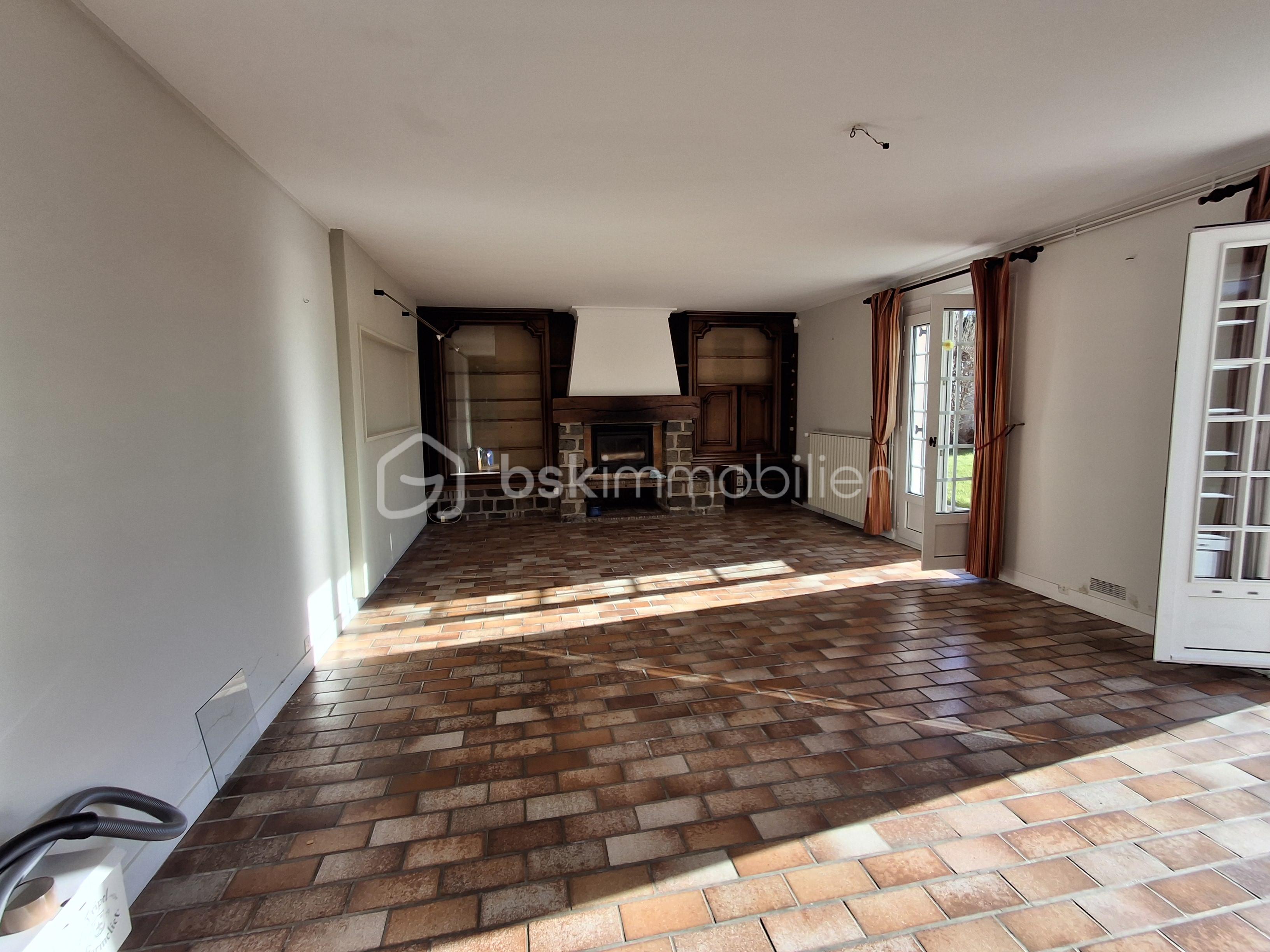 Salon SAM cheminée paysage.png