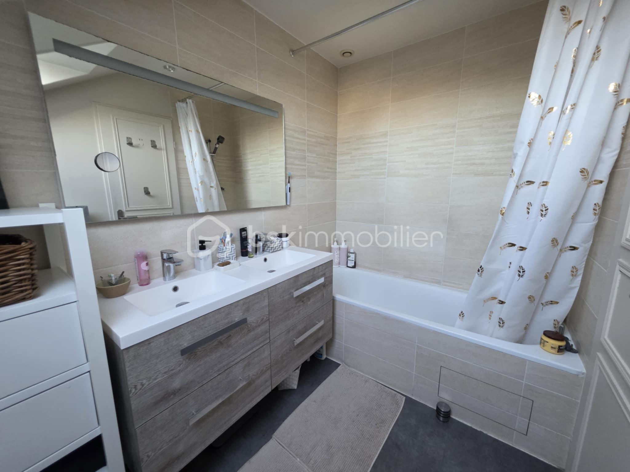 Maison de 87 m² - SDB SAM.jpg