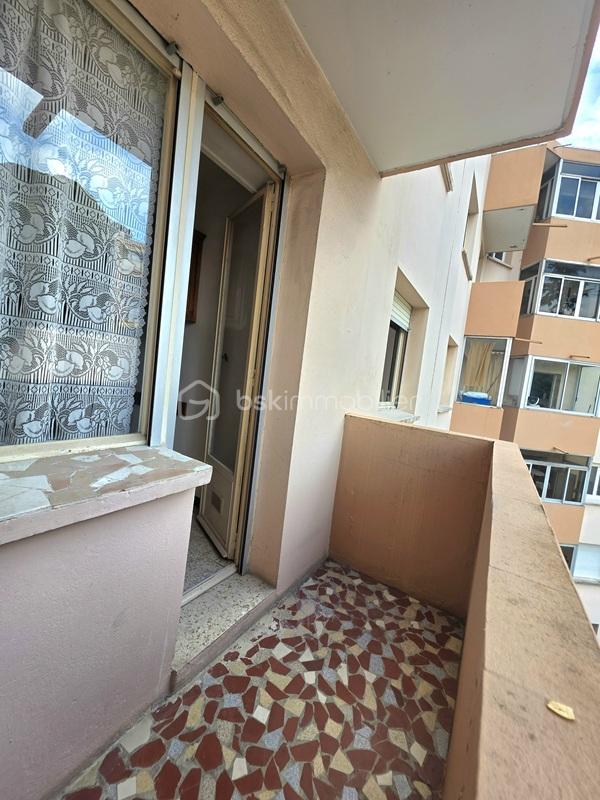 Appartement de 56,76 m² - 7- Loggia 2.jpg