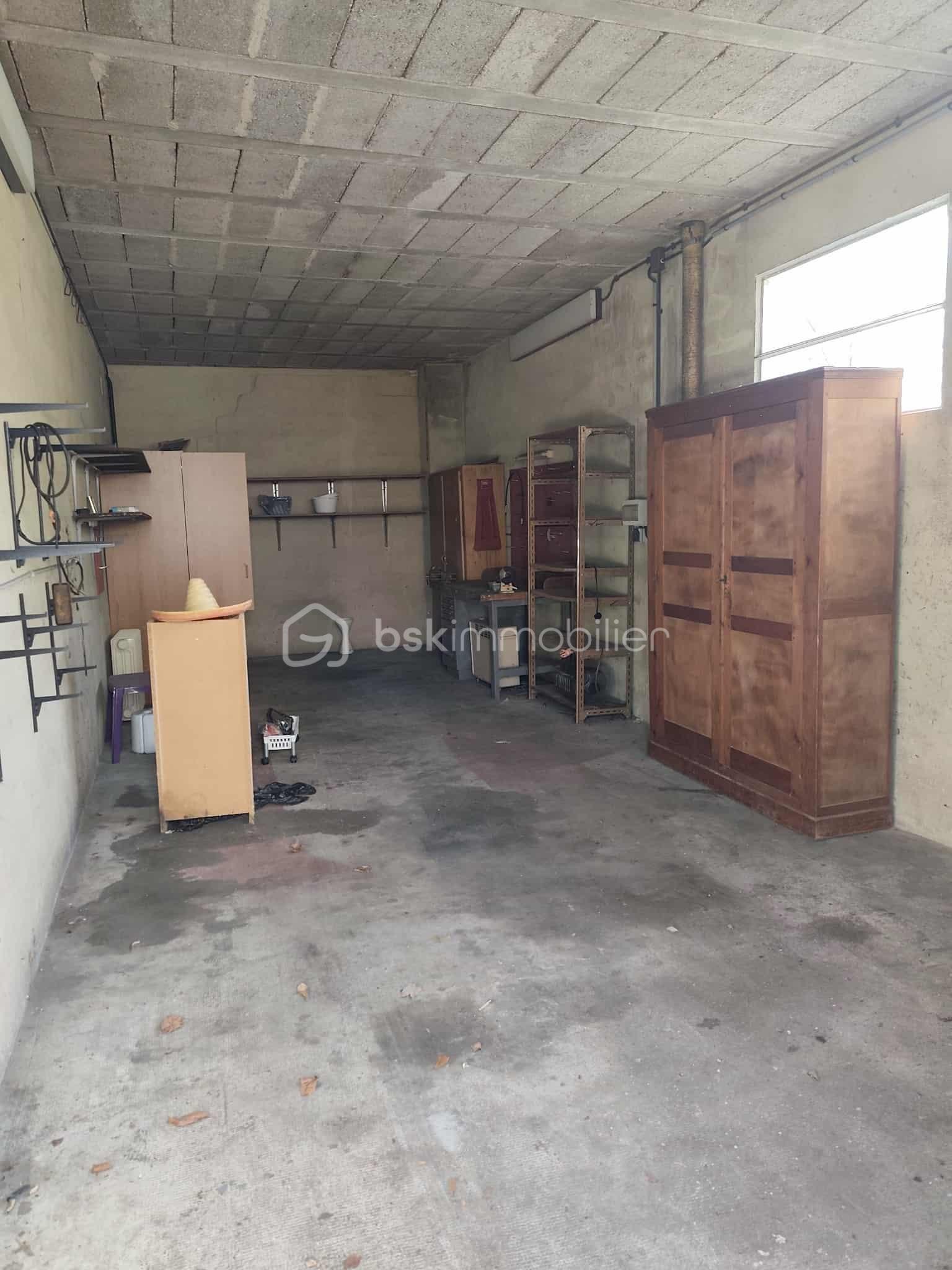 Maison ancienne de 210 m² - 3e062879-eeaa-4a81-9a75-2a2a99522a79.jpg