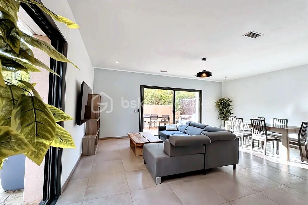 Villa de 145 m² - hoqi-85ad8b7d005e40df917790297ee67efc.JPG