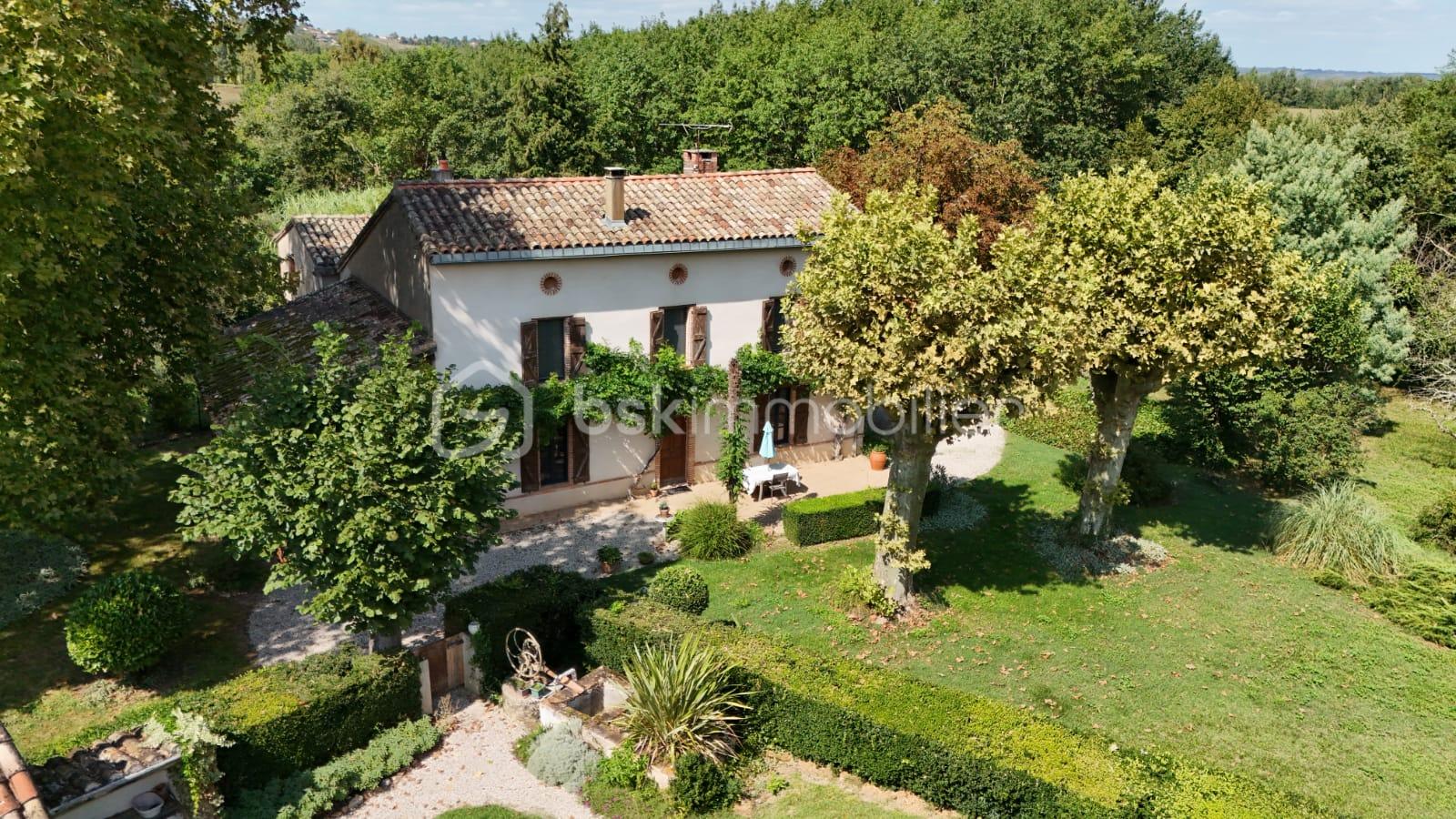 Maison 7 pièces 203 m² · à Coufouleux · 203 m² · 585 000 €