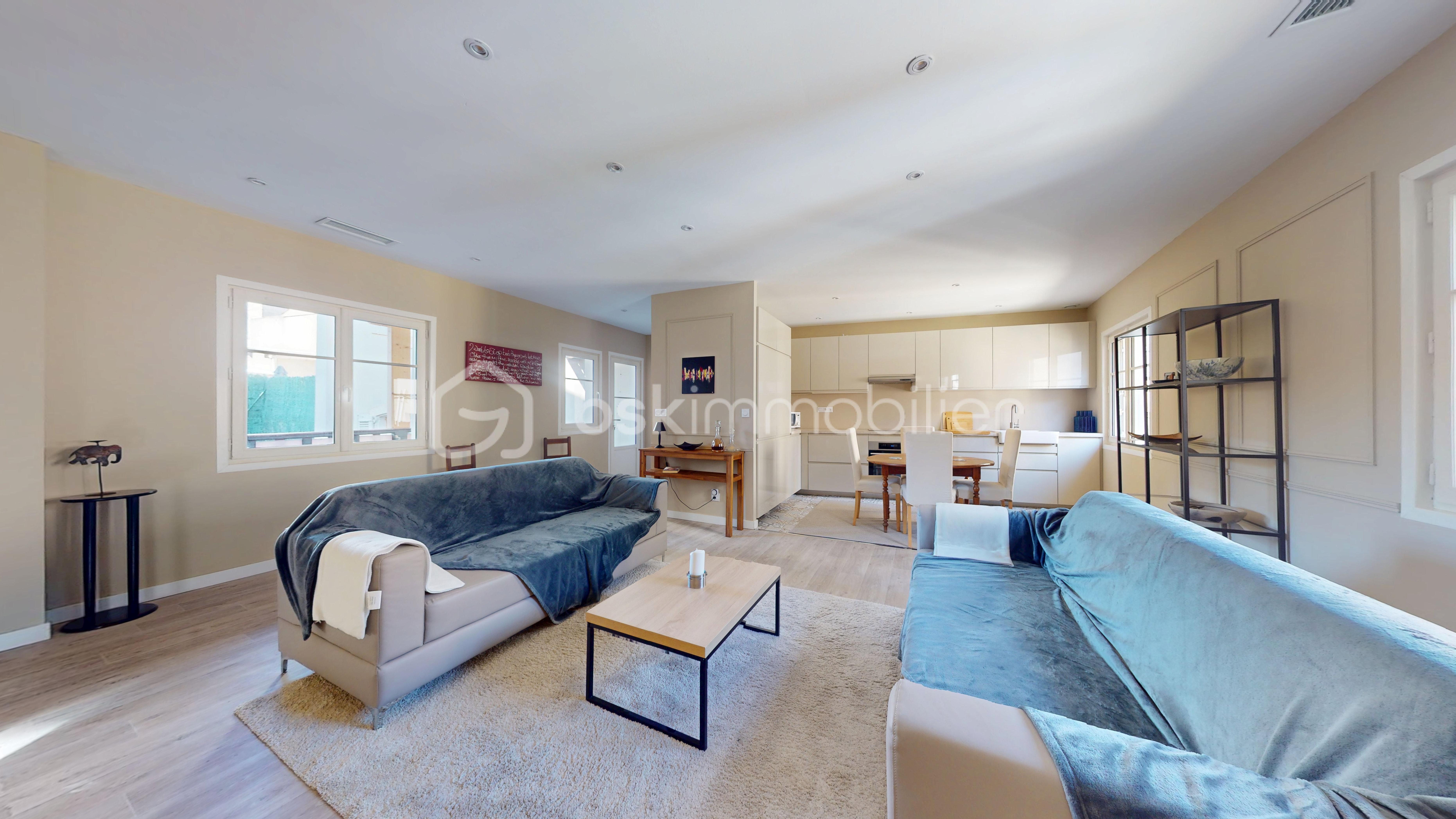 Appartement de 81,28 m² - Superbe-appartement-T3-au-coeur-dAvignon-intra-muros--10222025_164422.jpg