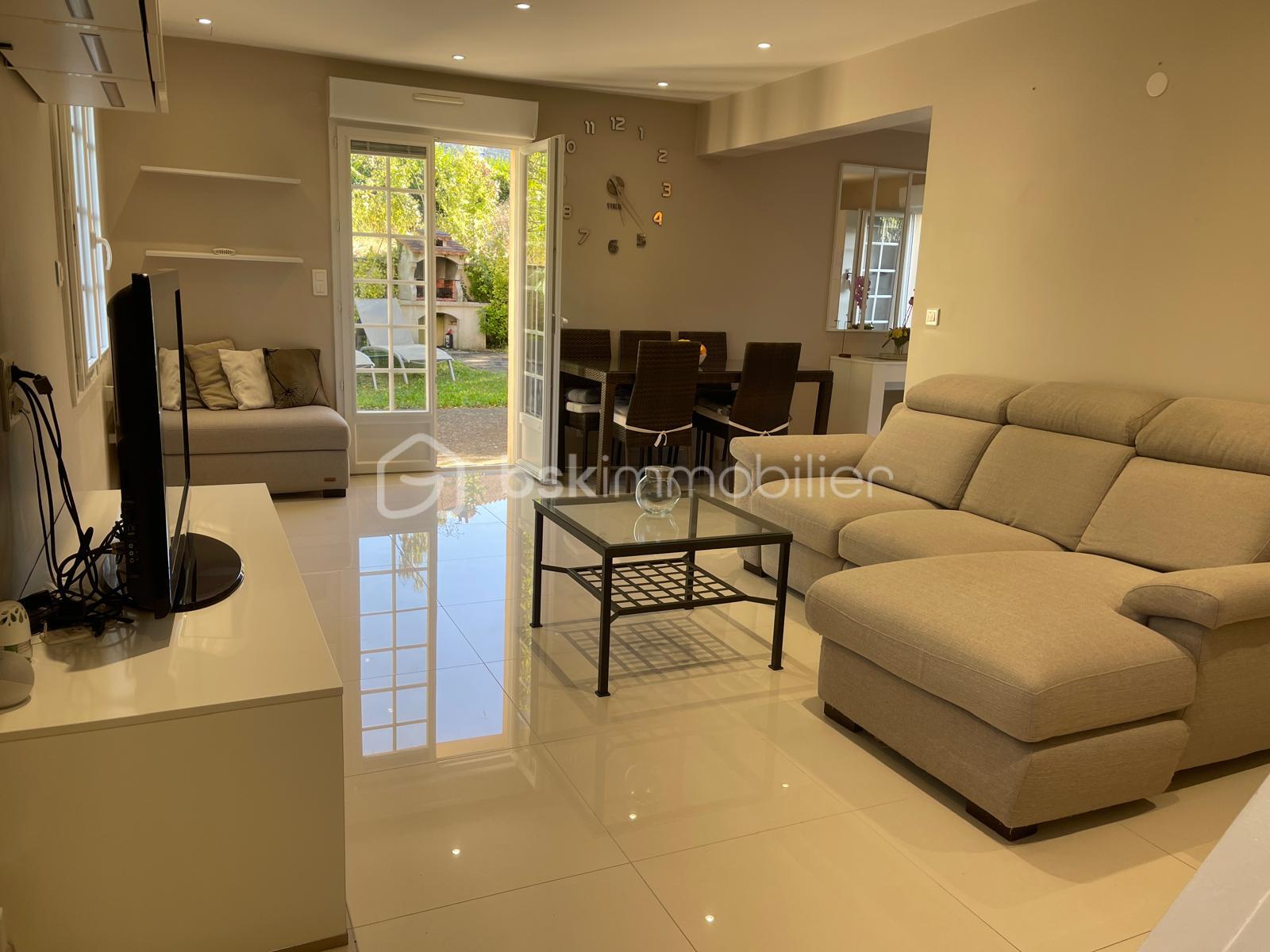 Maison de 179 m² - salon.jpg