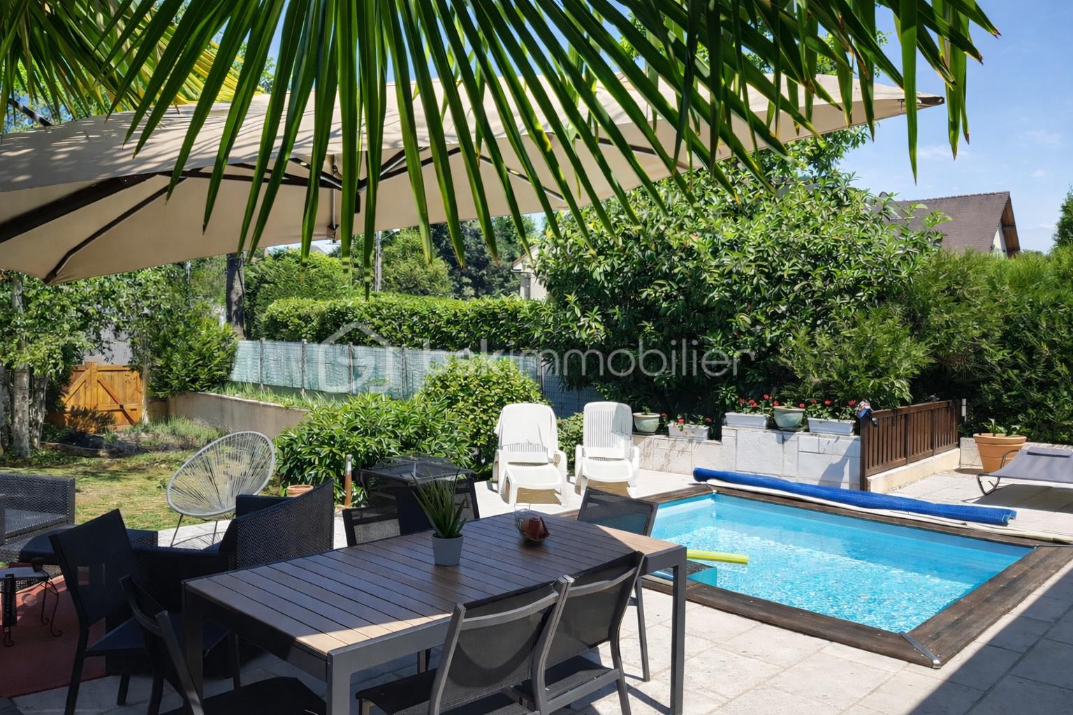 Maison de 179 m² - D0D92D37-DF83-4CC5-8ED8-047A15EF98BB.png