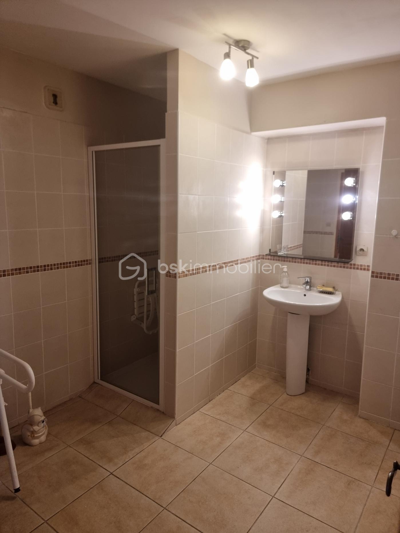 Salle d'eau plain-pied.jpg