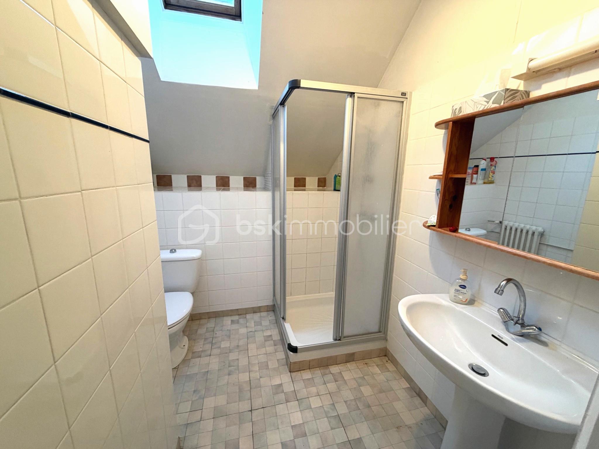 salle_de_bain_eclaircie.jpg