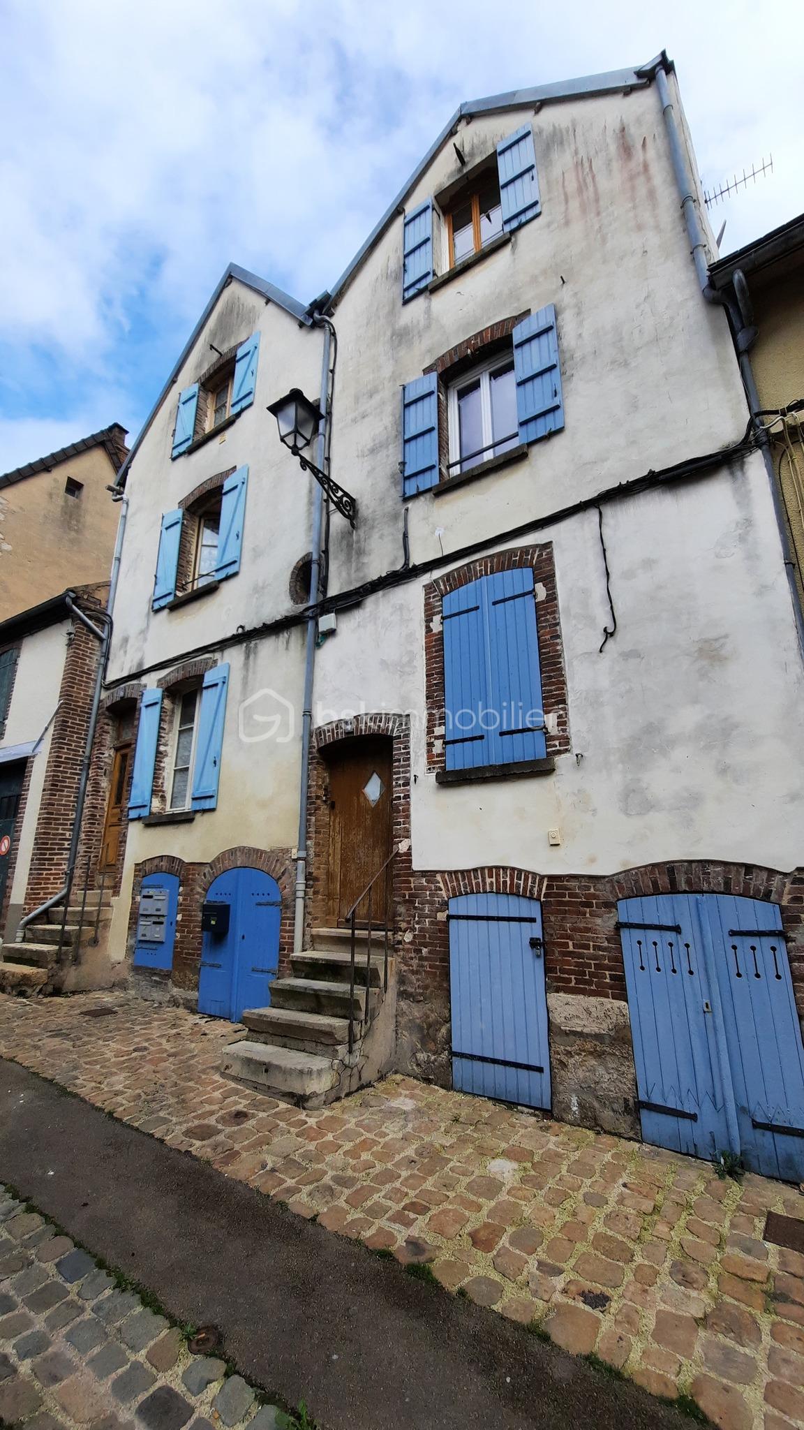 Immeuble mixte de 157 m²