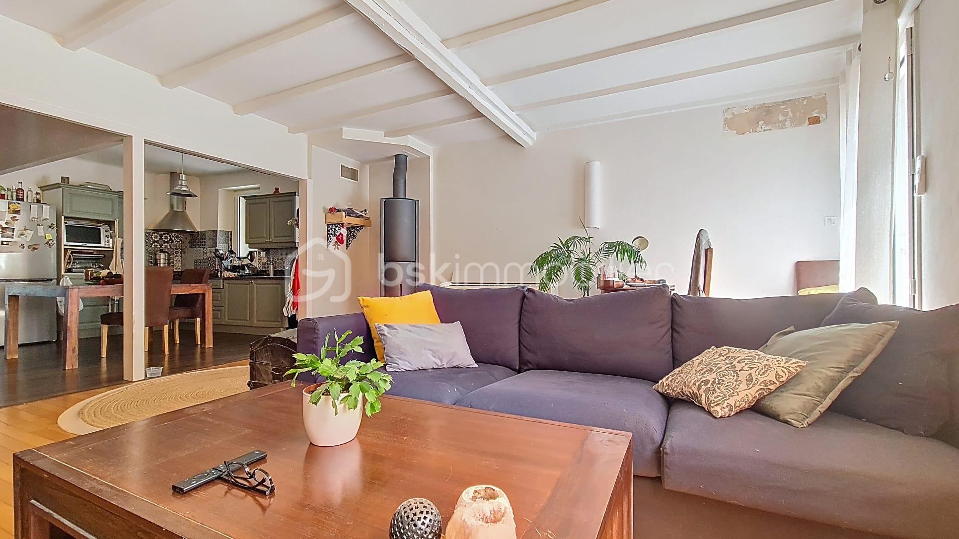 Maison de 120 m² - 0a604456-47e3-4712-9003-4b626a7afa9f.jpg