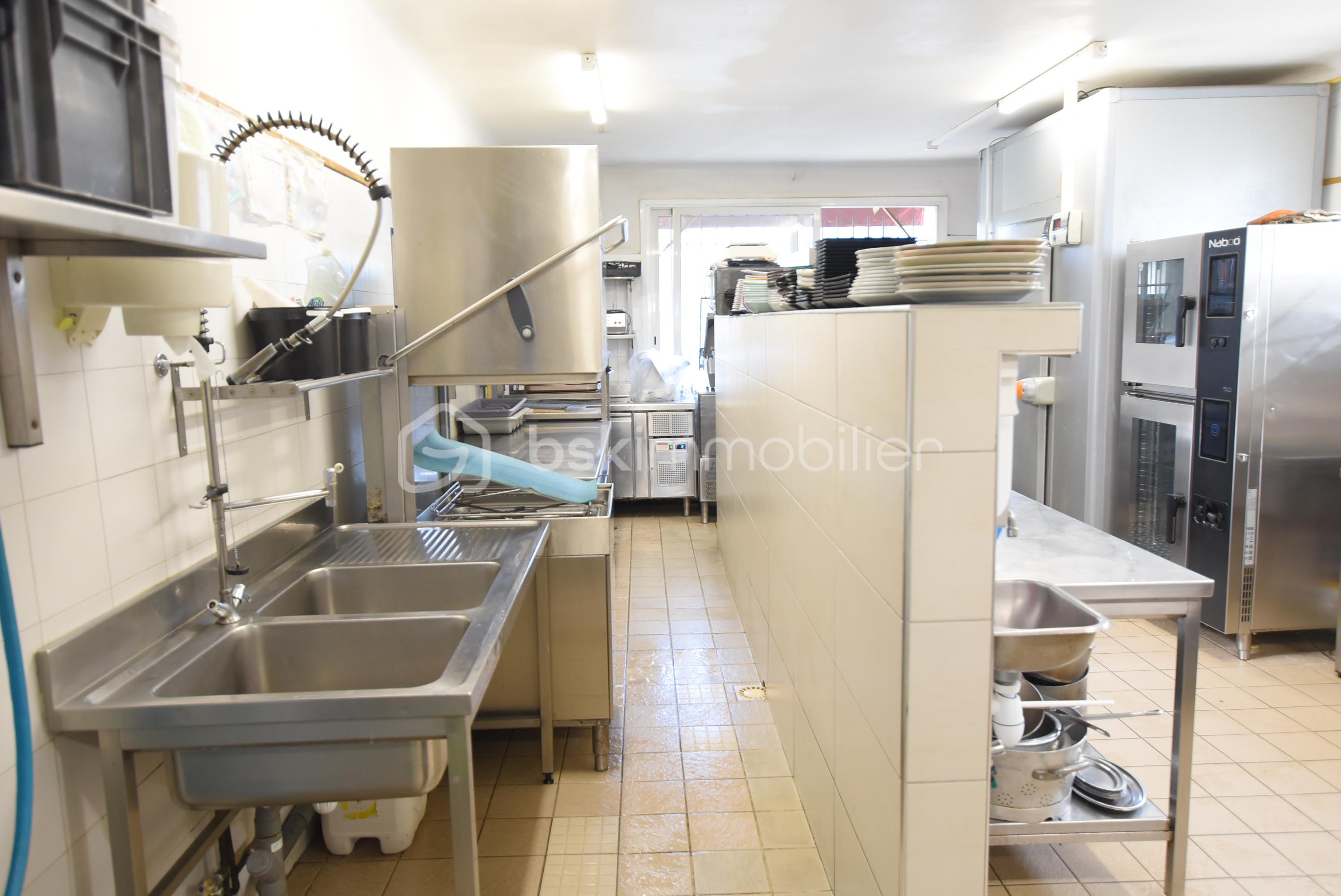 Fonds de commerce - PATIO 3.JPG