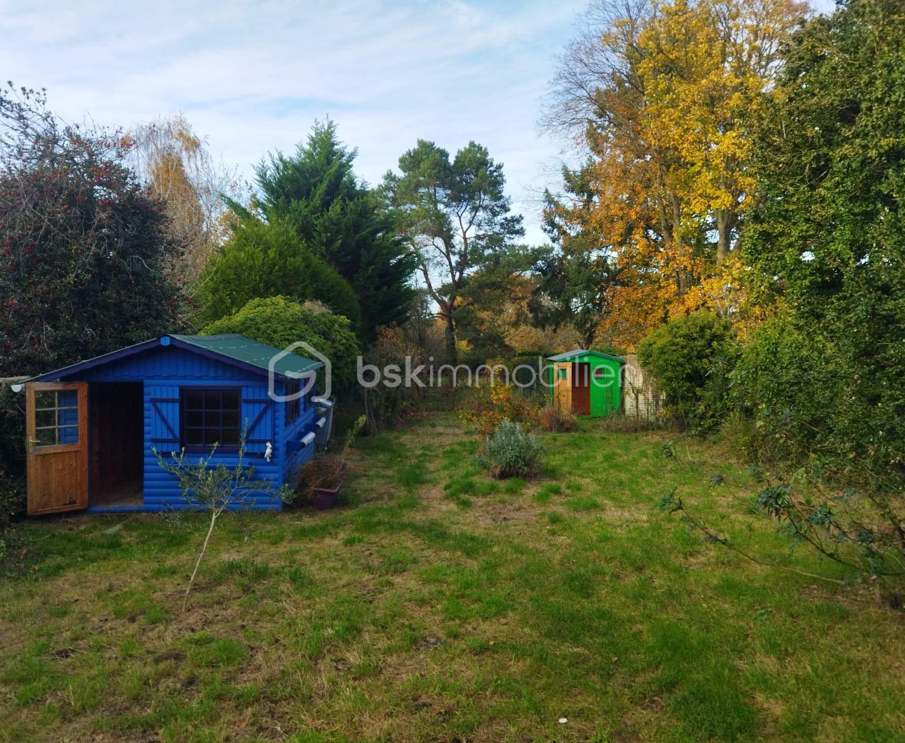 Maison en pierre de 225 m² - djardin 2.jpg