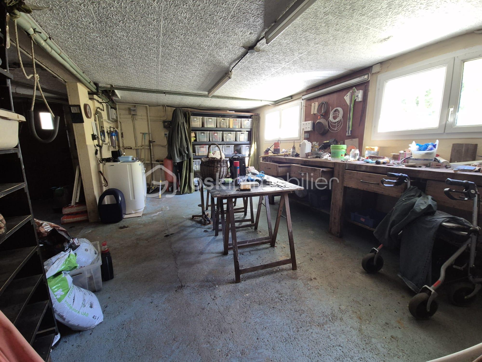 Maison traditionnelle de 90 m² - WhatsApp Image 2025-10-08 à 17.21.13_bba494ae.jpg