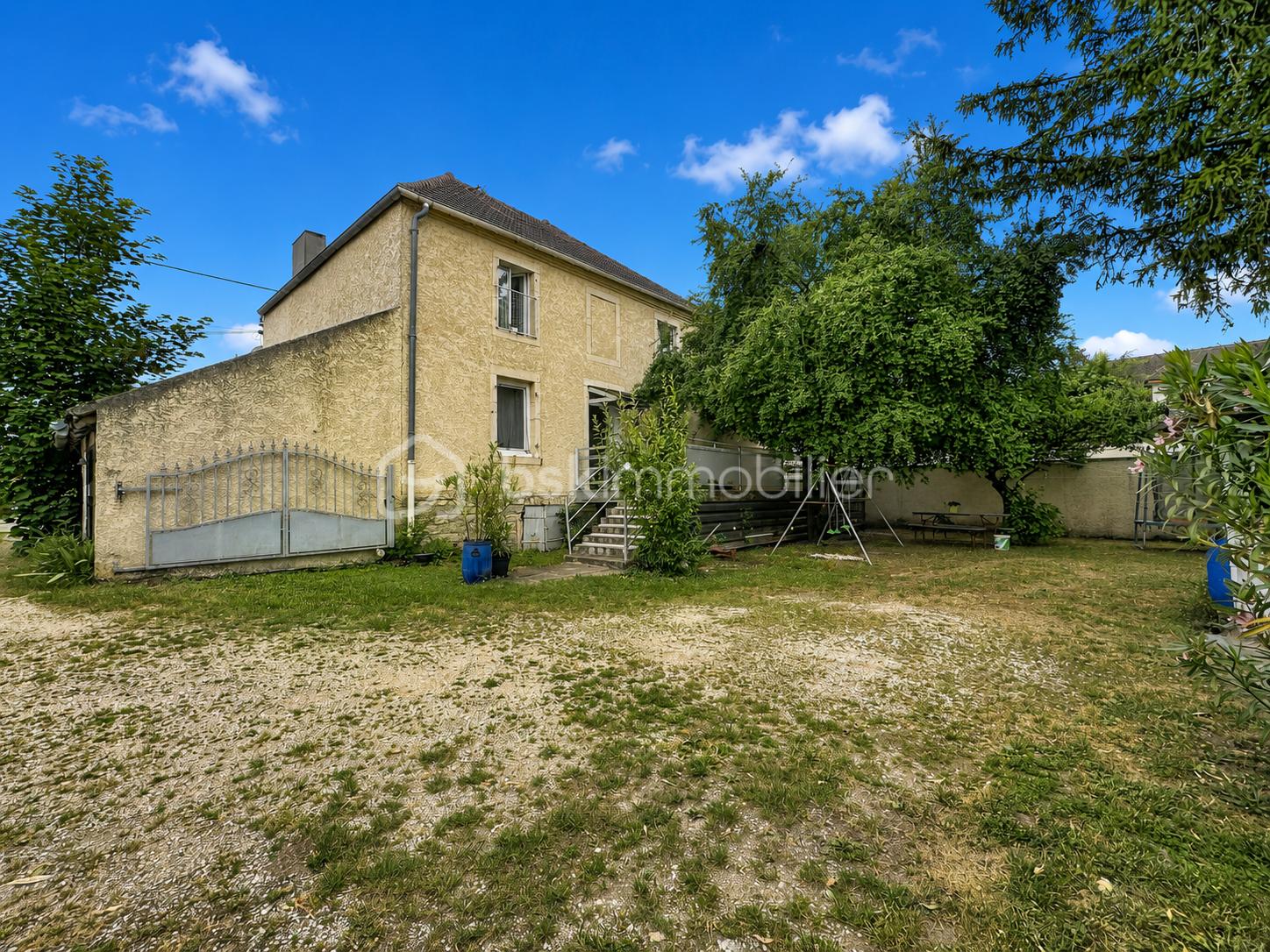 Immeuble 10 pièces 161 m² · à Brazey-en-Plaine · 161 m² · 190 000 €
