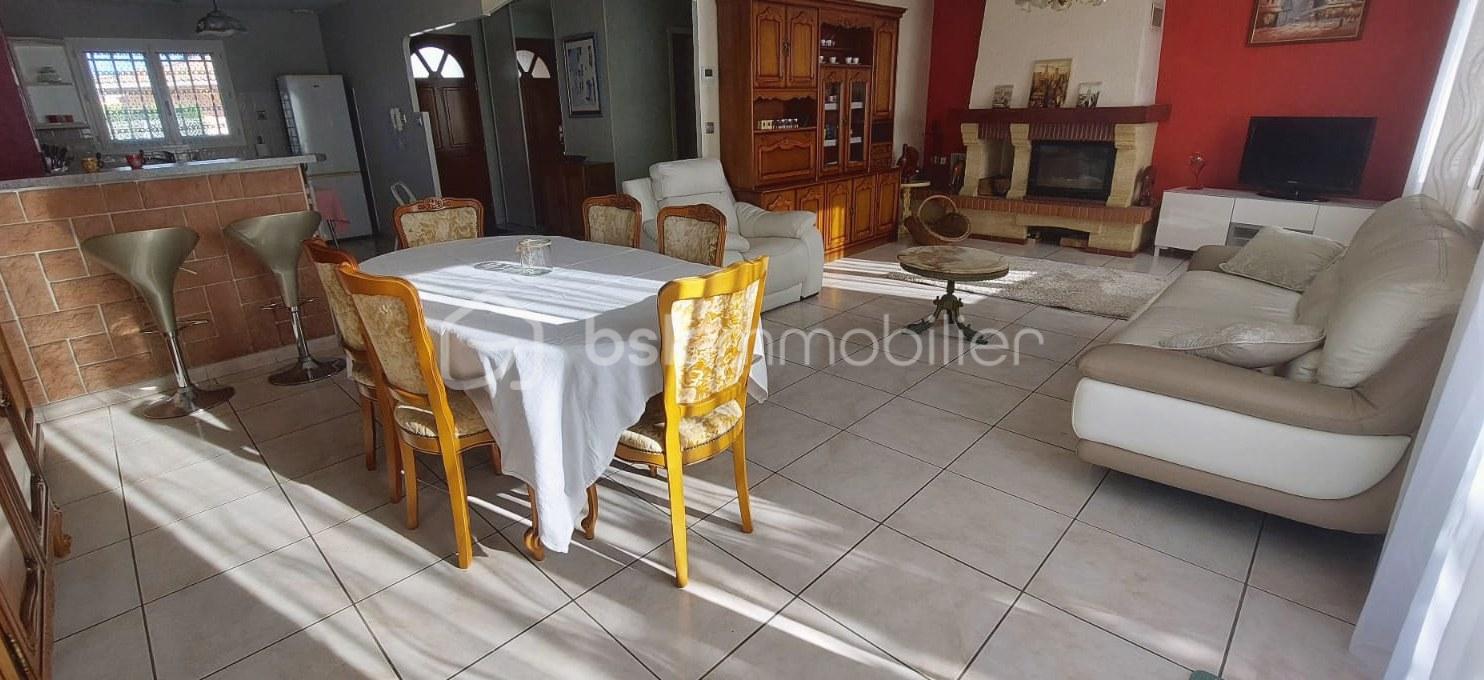 Maison de 92,40 m² - 11 pièce de vie.jpg