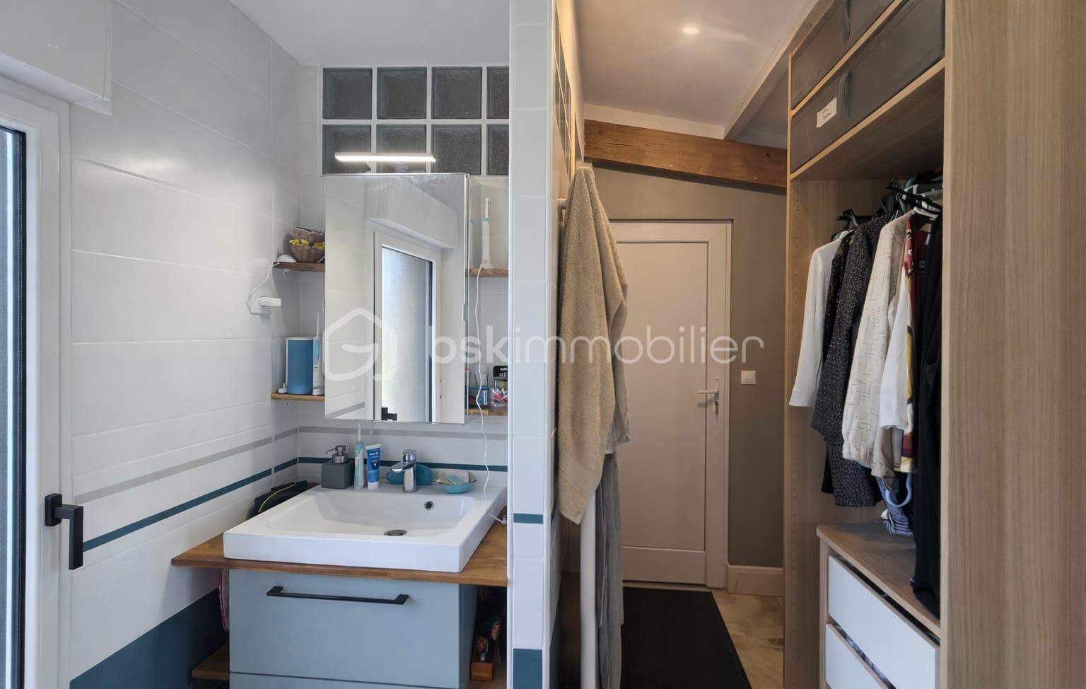 SALLE DE BAIN RDC.jpeg