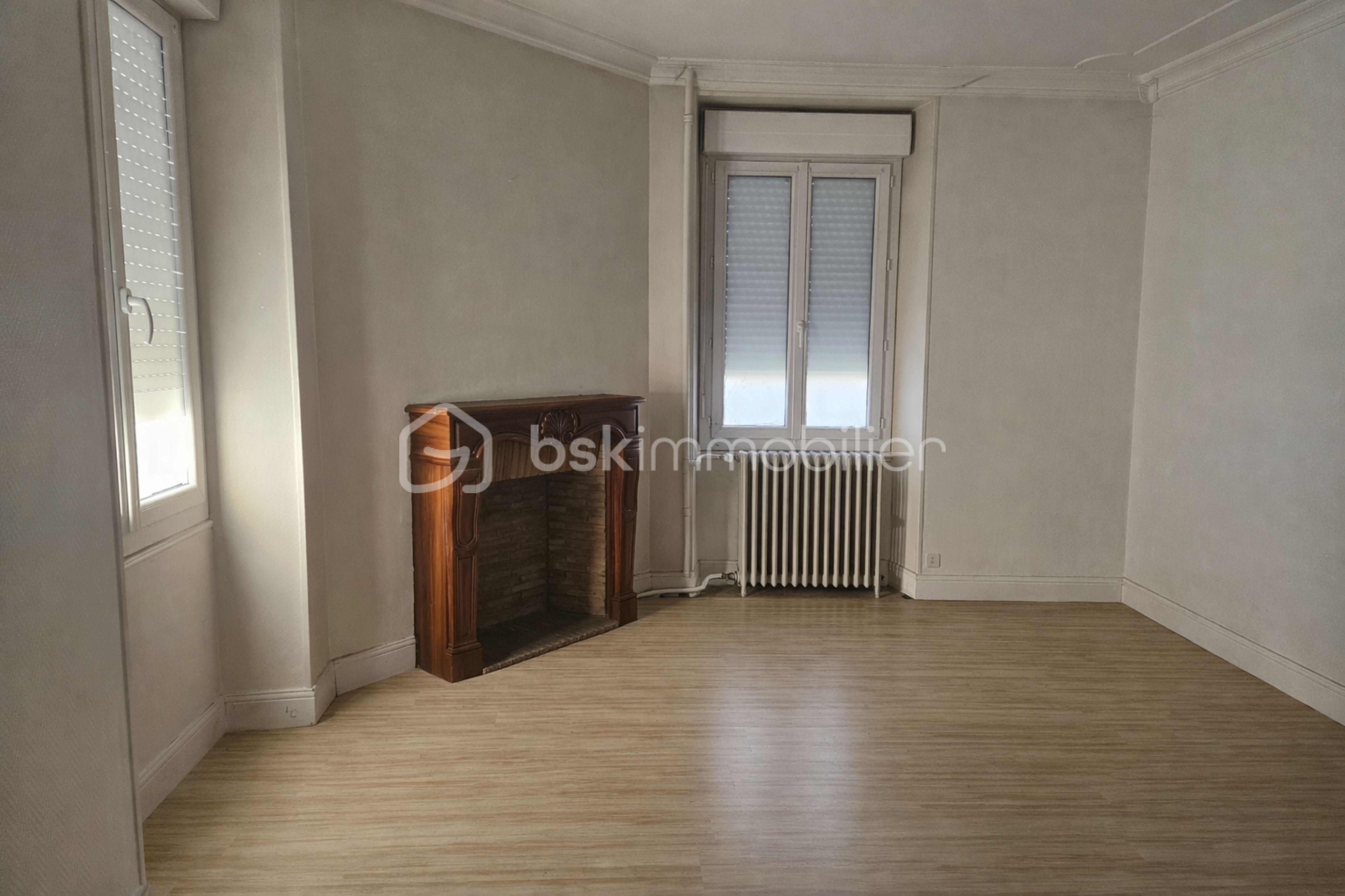 Salon lumineux et épuré.jpg