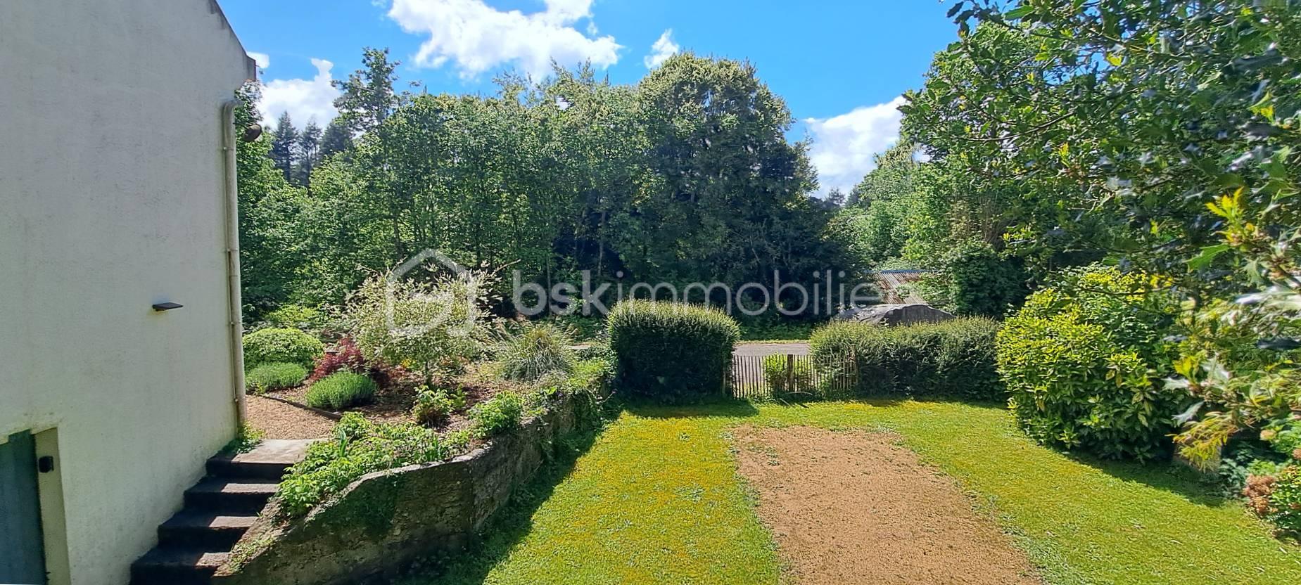 jardin côté.jpg