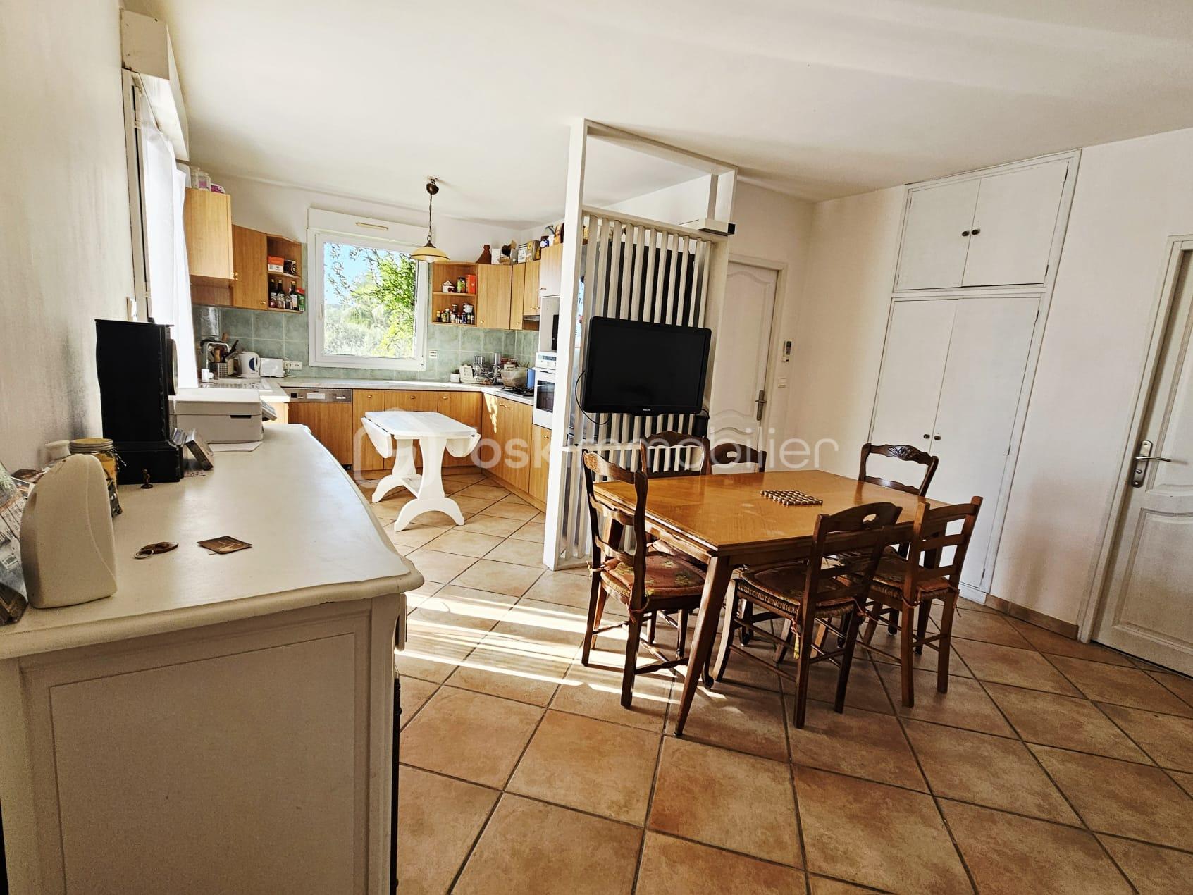 Demeure de 242 m² - cuisine 1er.jpg