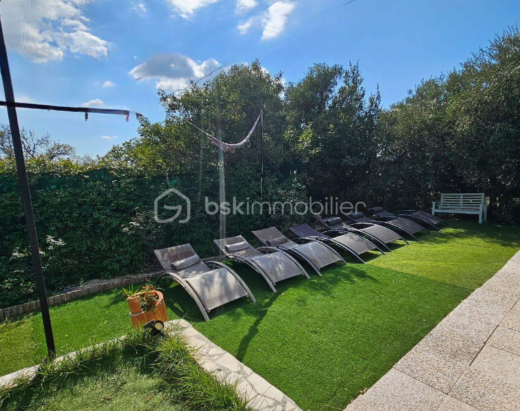 Demeure de 242 m² - IMG-20251012-WA0028.jpg