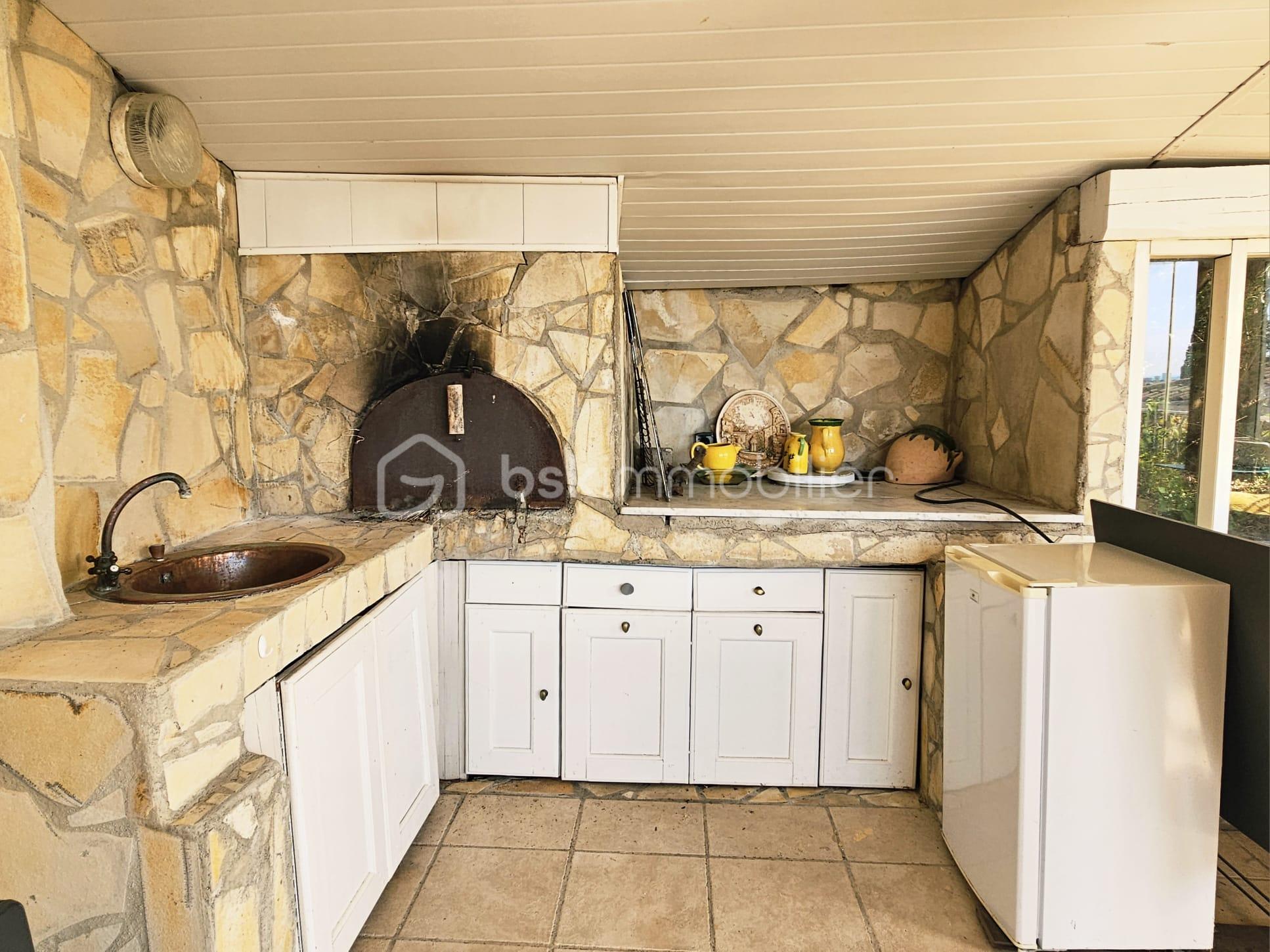 Demeure de 242 m² - IMG-20251012-WA0032.jpg