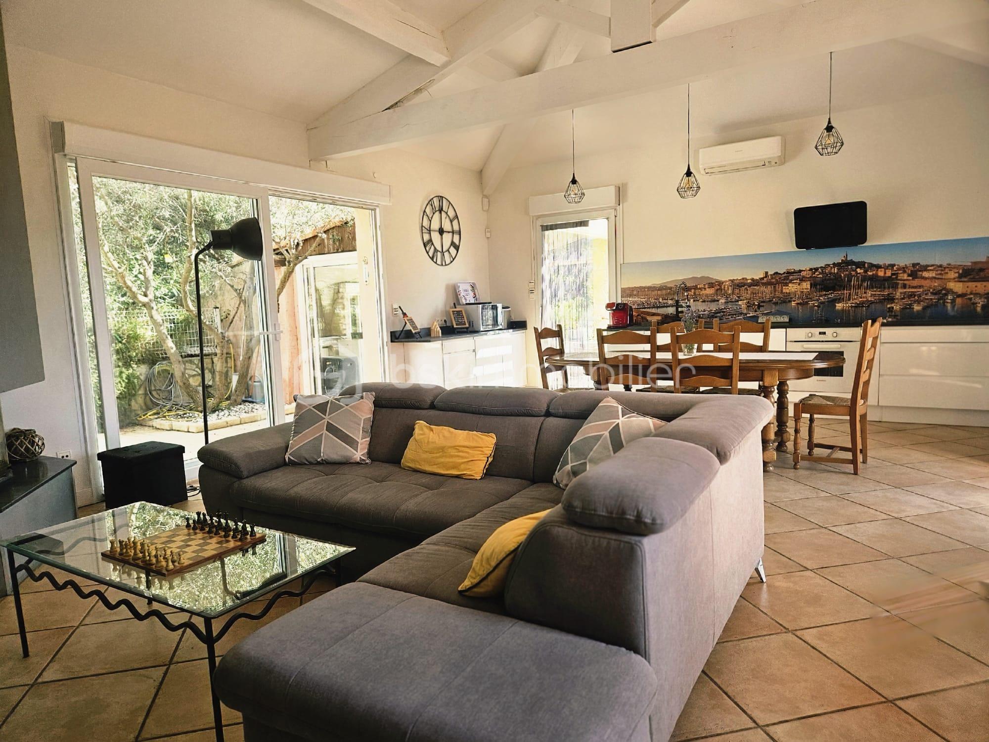 Demeure de 242 m² - IMG-20251012-WA0041.jpg