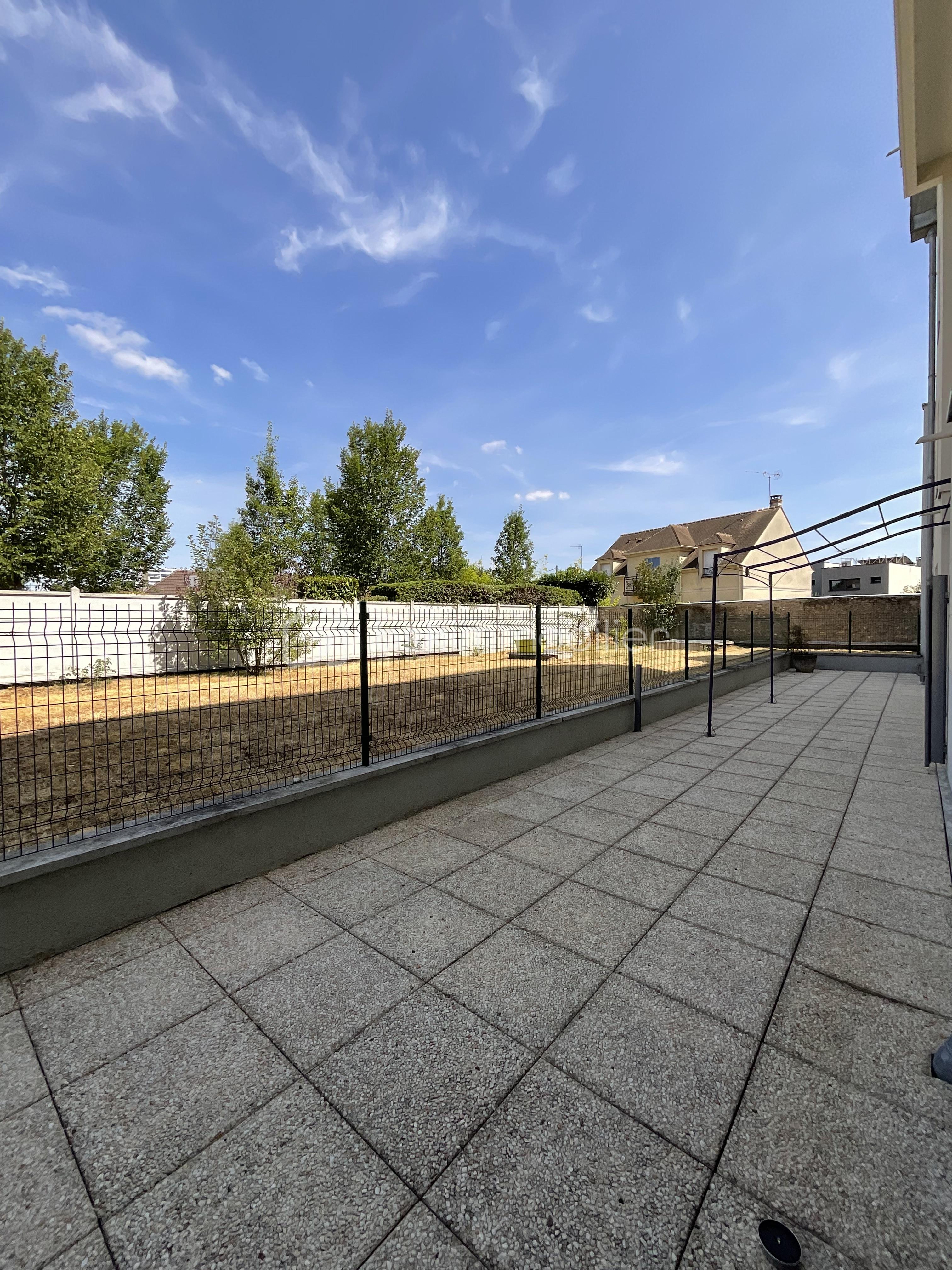 Appartement 5 pièces 98 m² · à Massy · 98 m² · 387 000 €