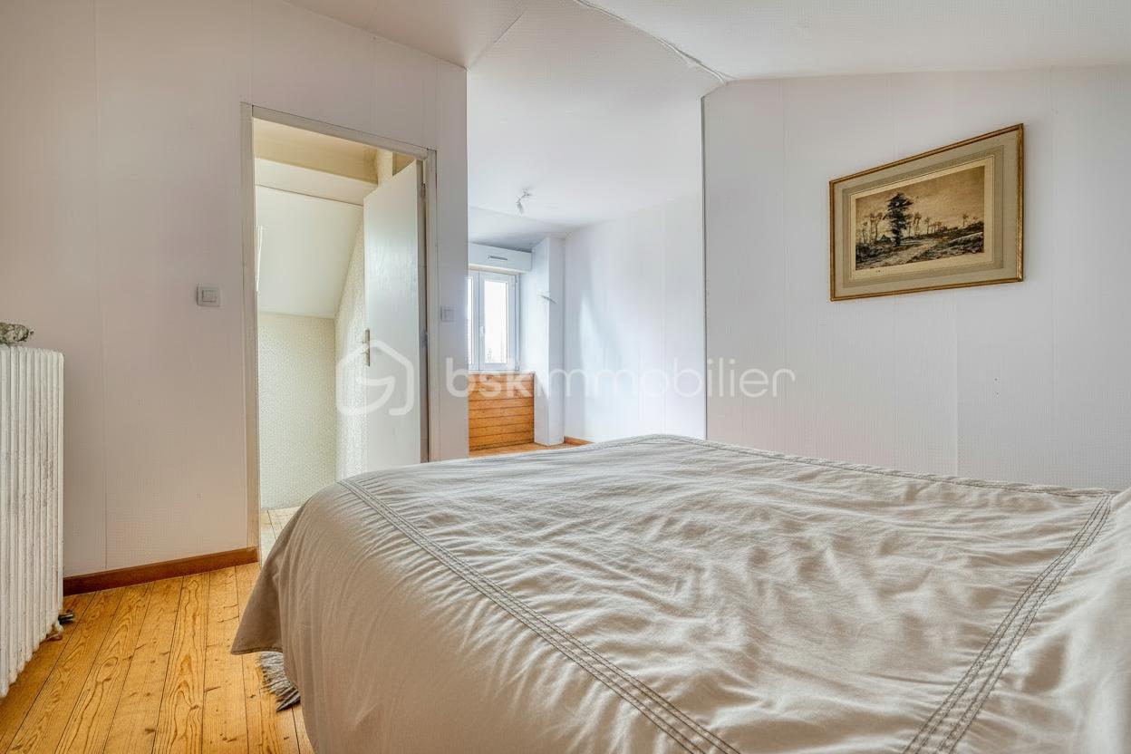 chambre 1er étage avec salle d'eau.png