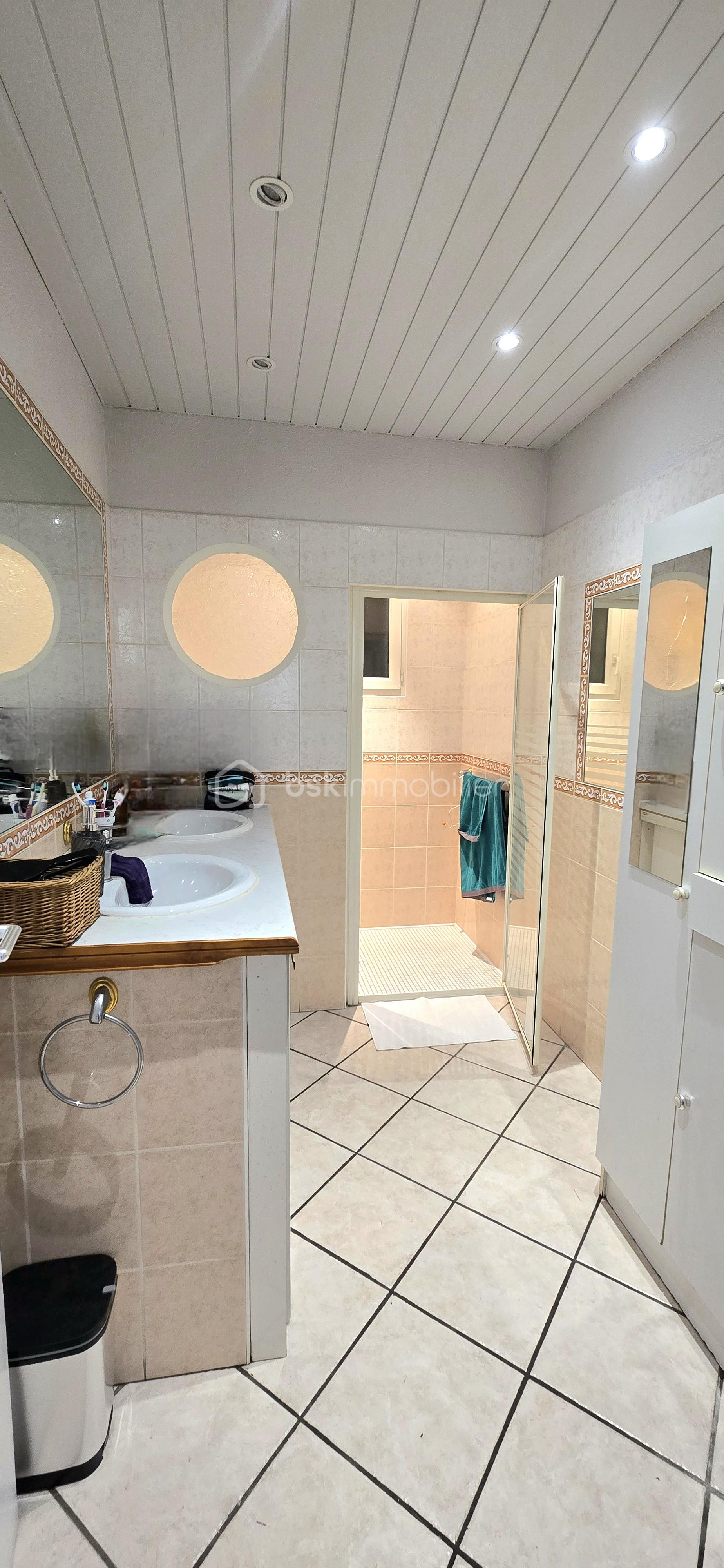 Maison de 226 m² - 20250708_110737.jpg