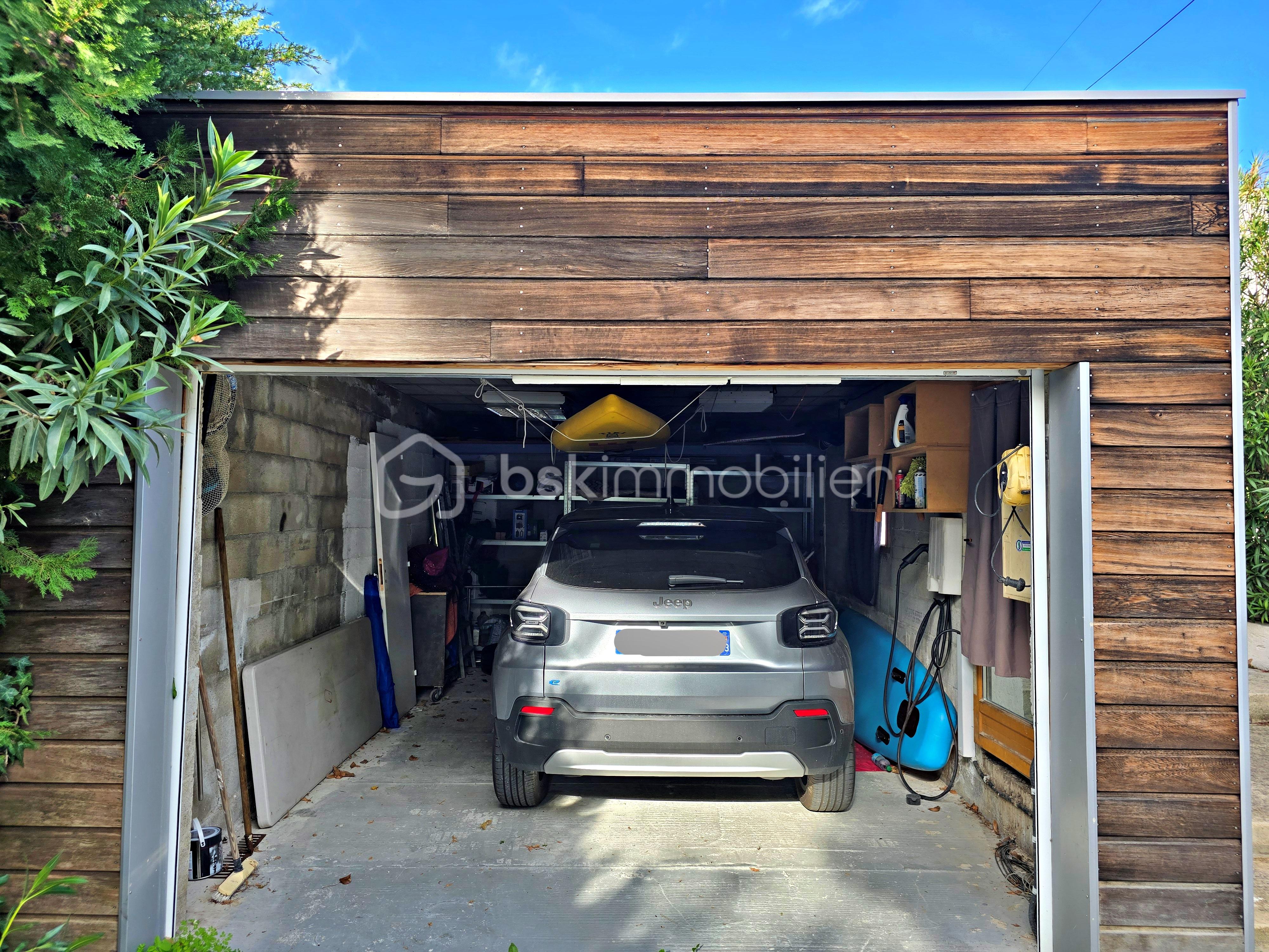 Maison traditionnelle de 202 m² - 17 Garage 20251118_123737.jpg