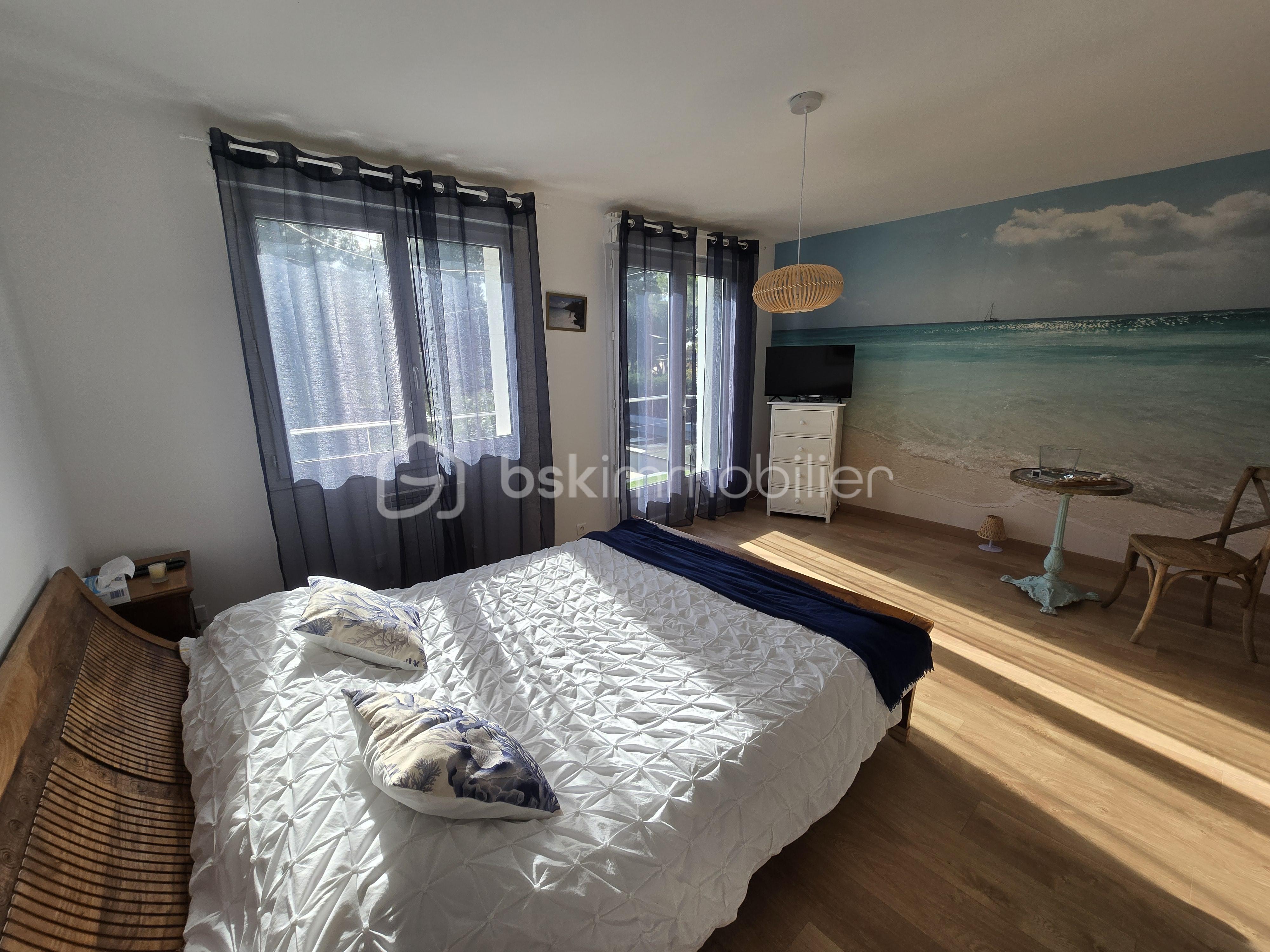 Maison traditionnelle de 202 m² - 9 PLAGE MER 20251118_122132.jpg