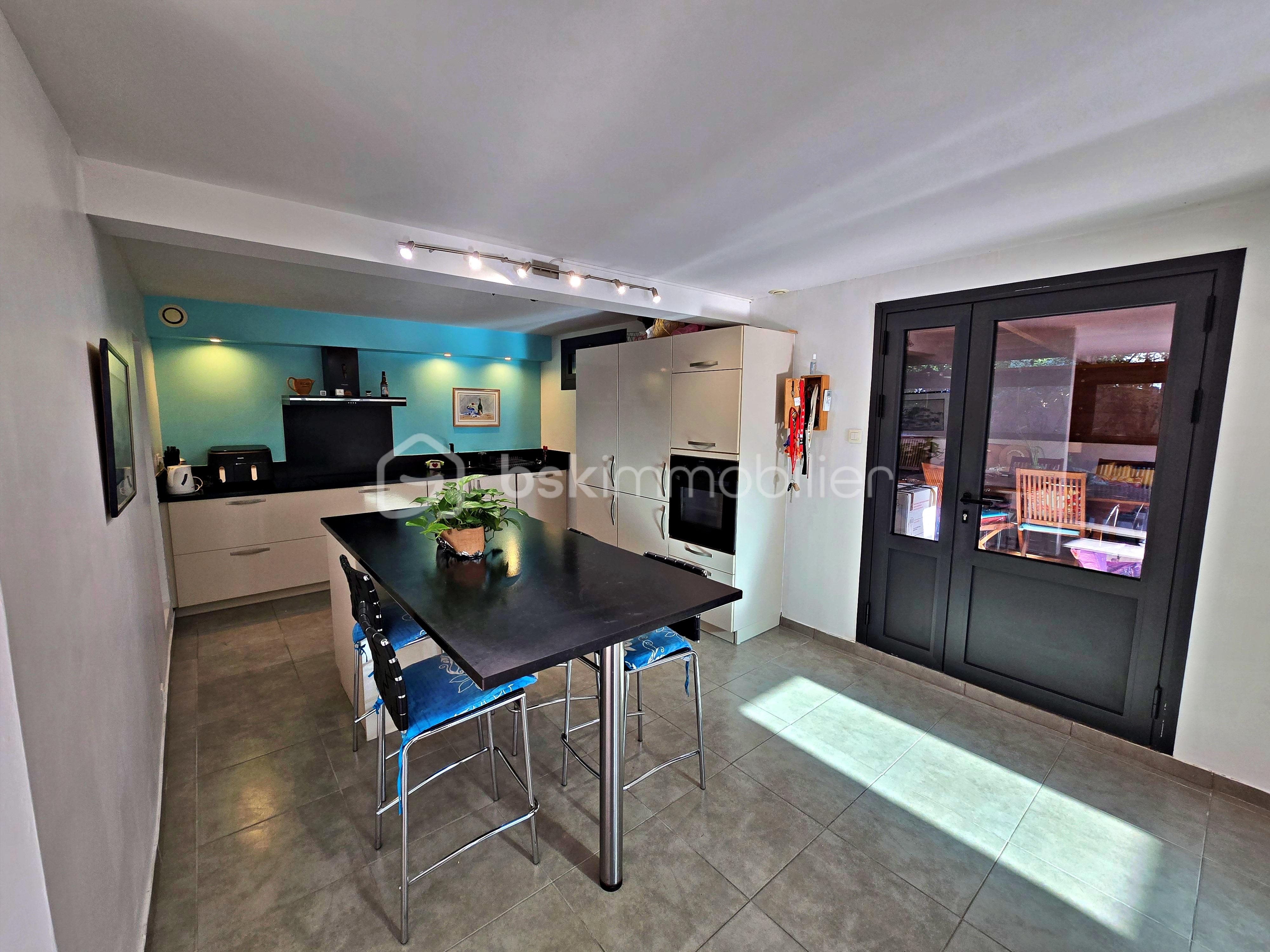 Maison traditionnelle de 202 m² - 7 SAUSSET 20251118_121343.jpg