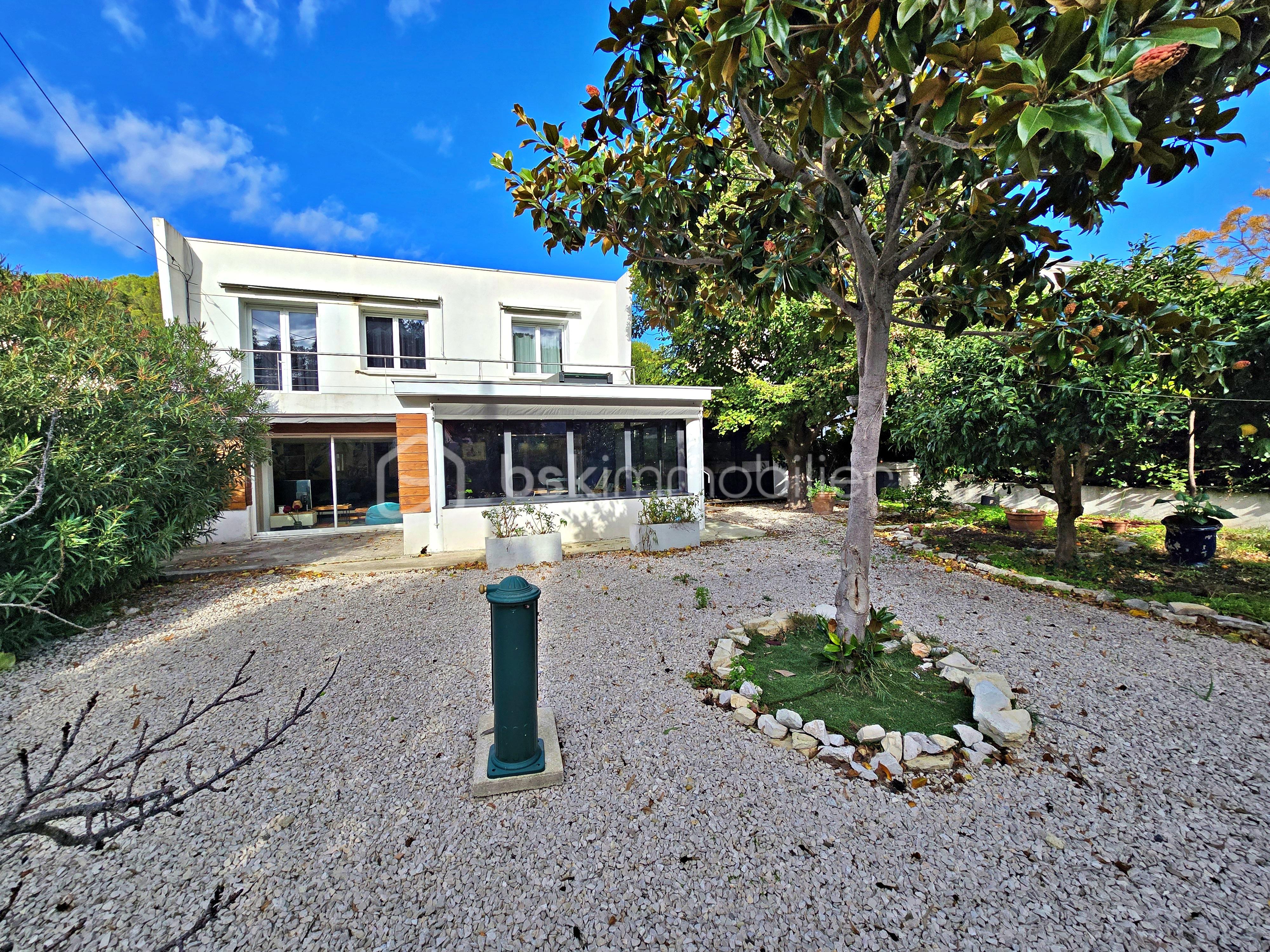 Maison traditionnelle de 202 m²