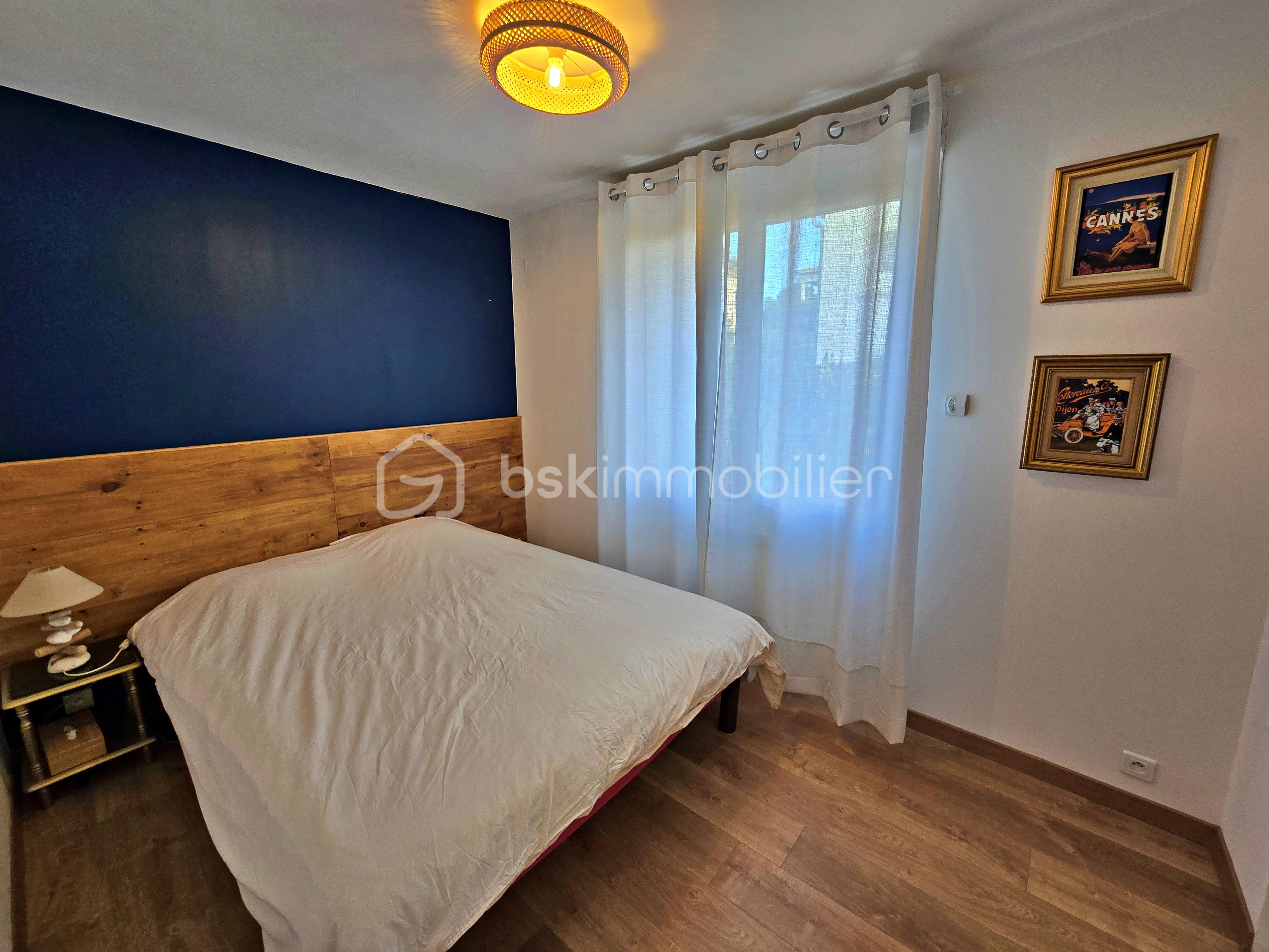 Maison traditionnelle de 202 m² - 13 piscine 20251118_123020.jpg