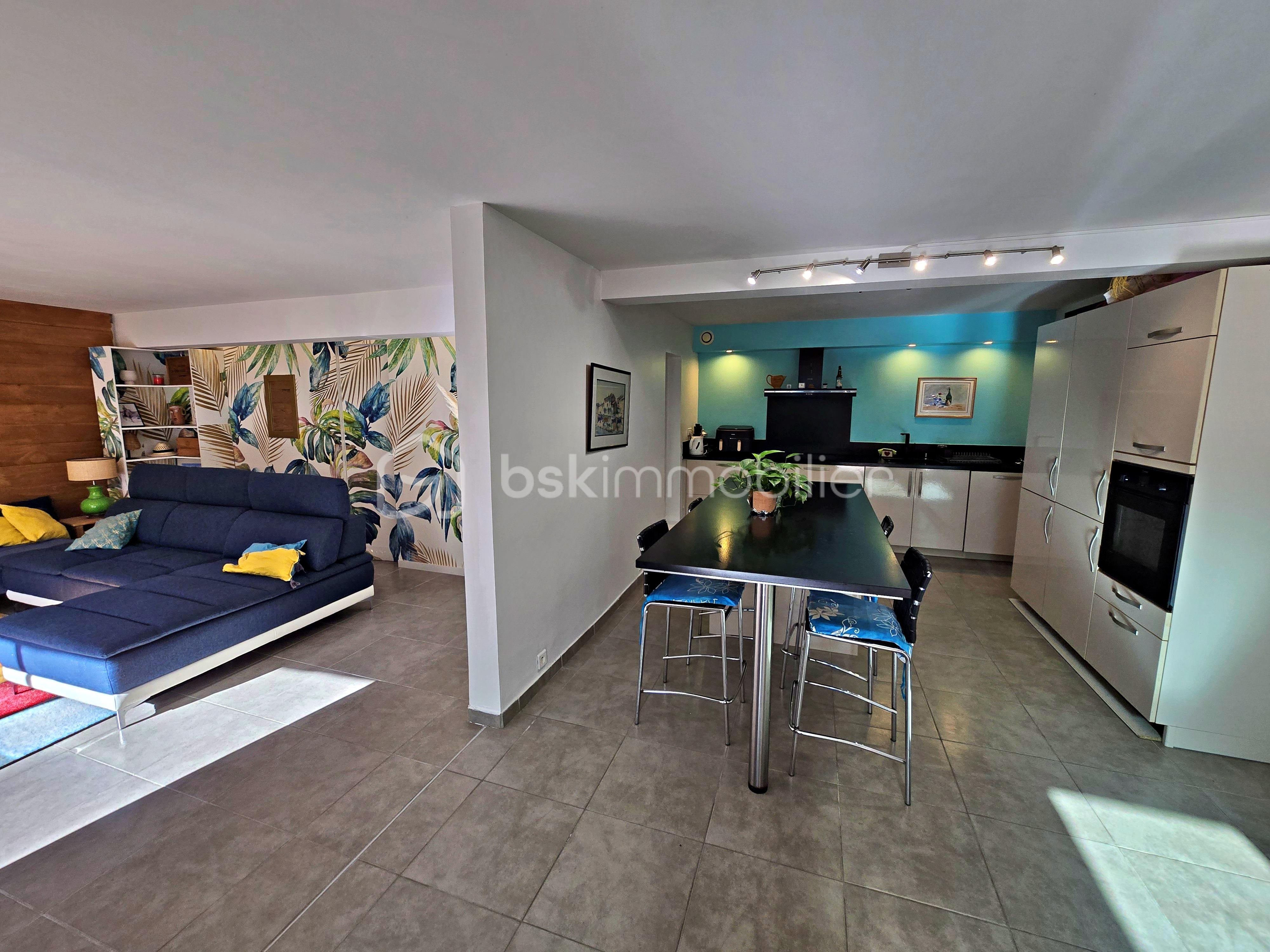 Maison traditionnelle de 202 m² - 6 DUPLEX 20251118_121318.jpg