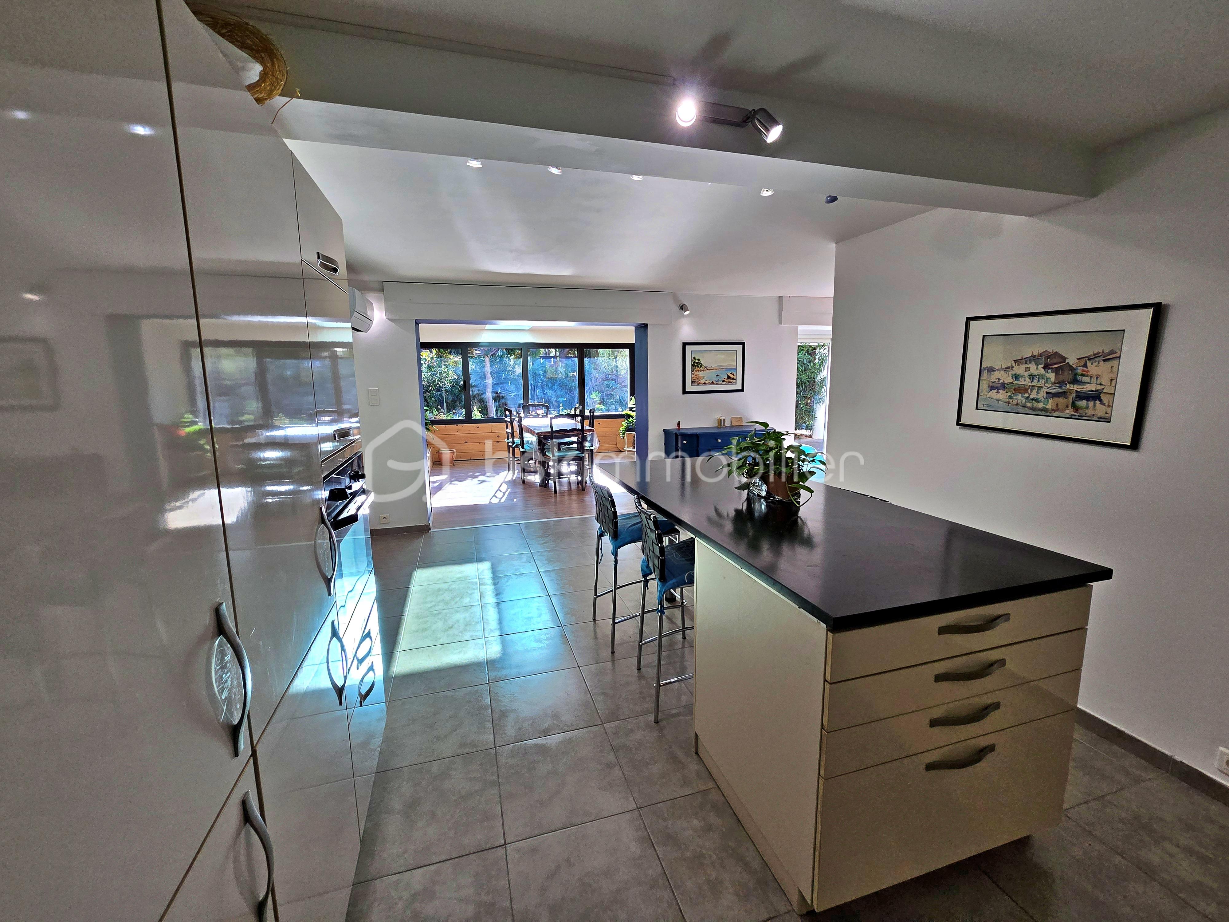 Maison traditionnelle de 202 m² - 5 PAVILLON 20251118_121457.jpg