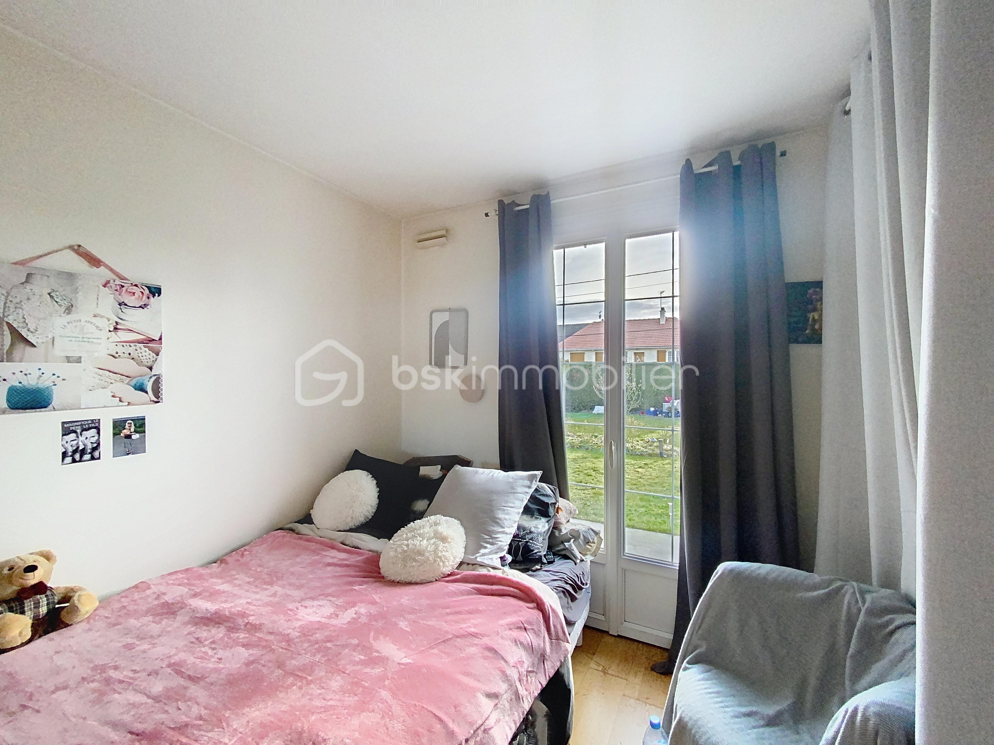 Maison traditionnelle de 112 m² - gervais_00035.jpg