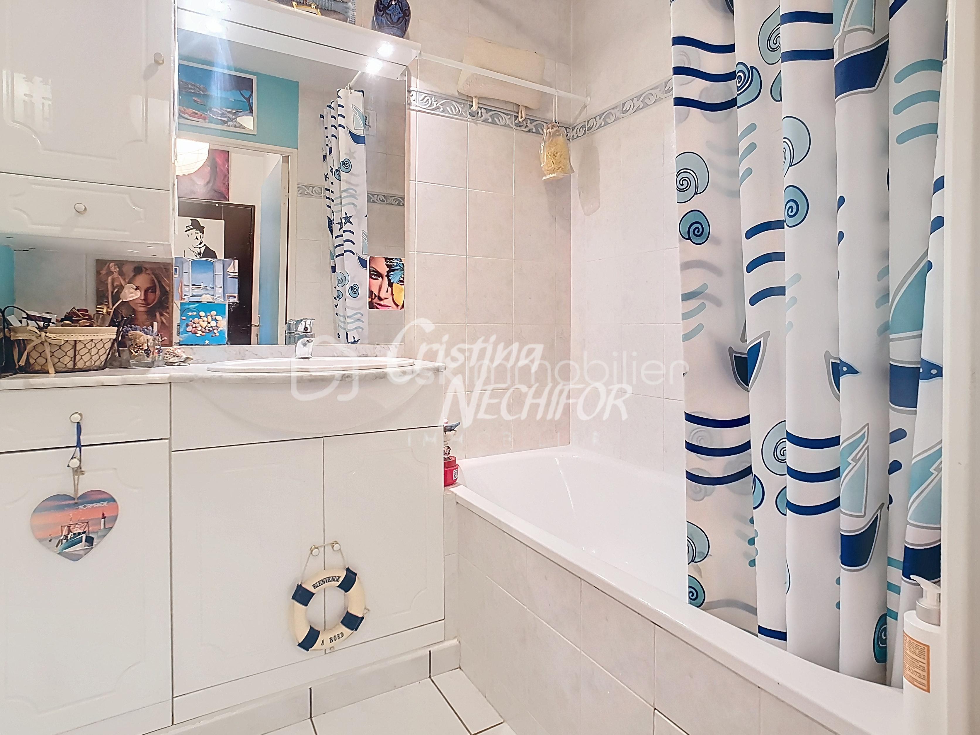 Appartement de 42 m² - chateaux_00012.jpg