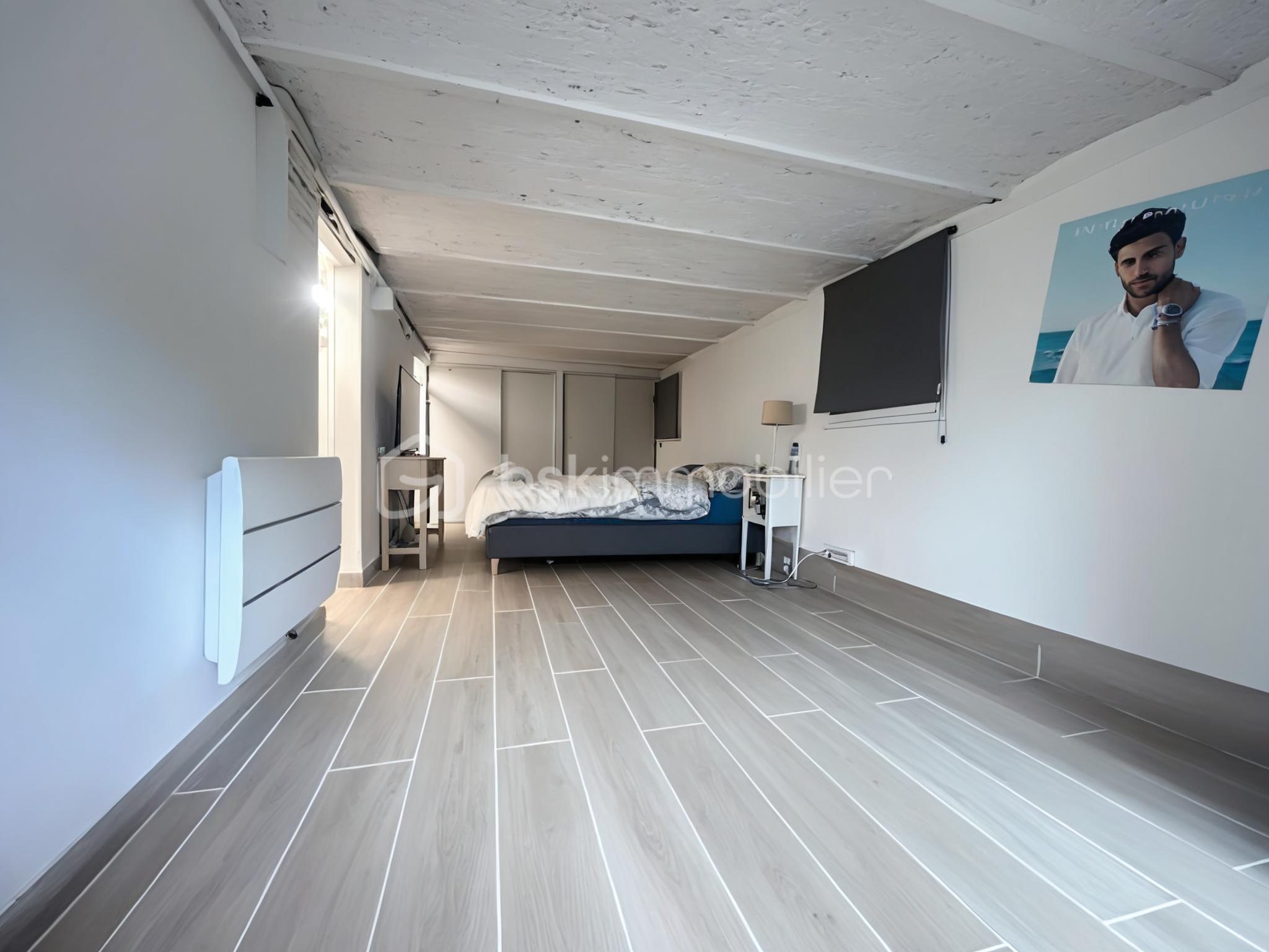 Maison en pierre de 90 m² - 152223a1d33cc7b-1.jpg