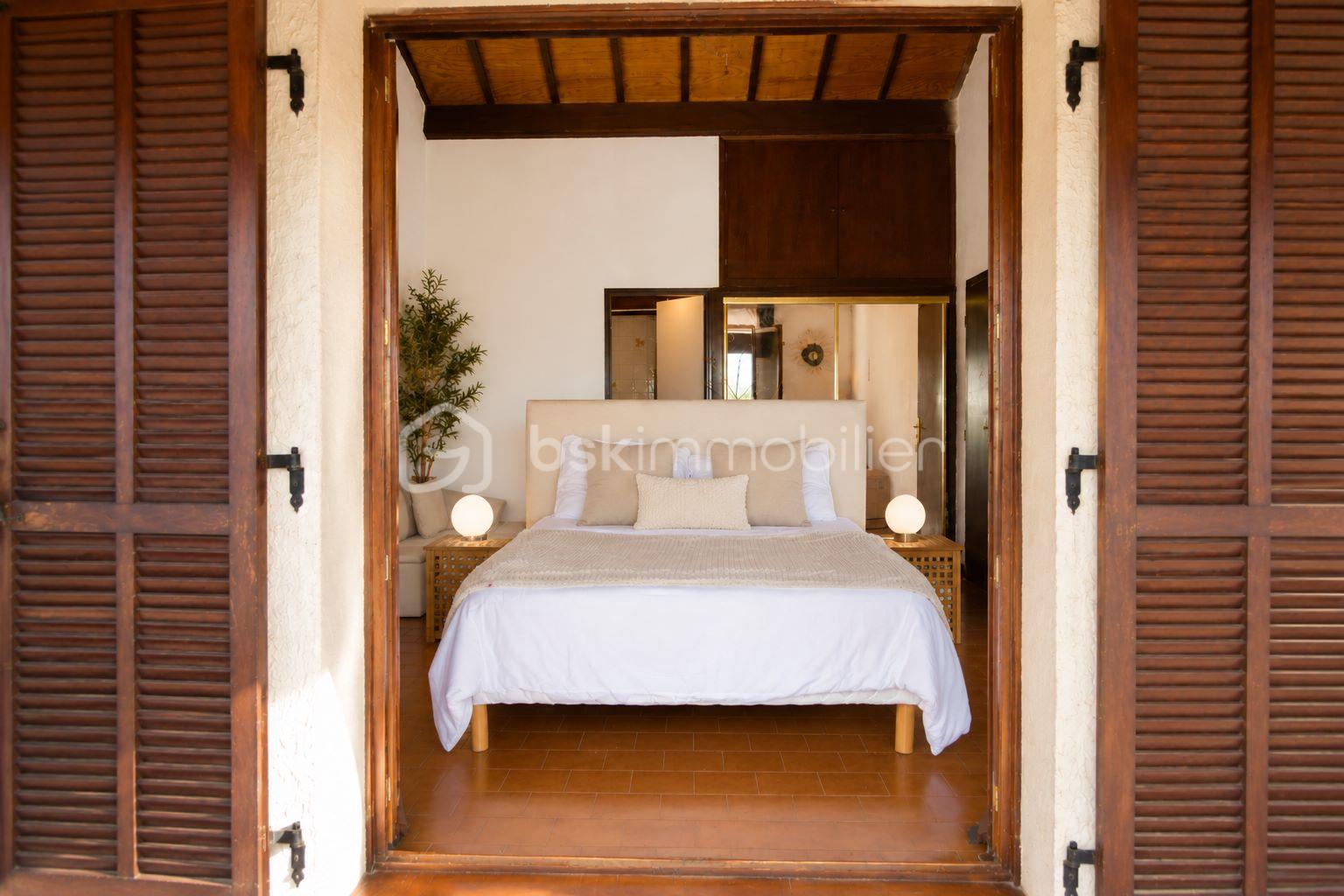 chambre avec salle de bains.jpg