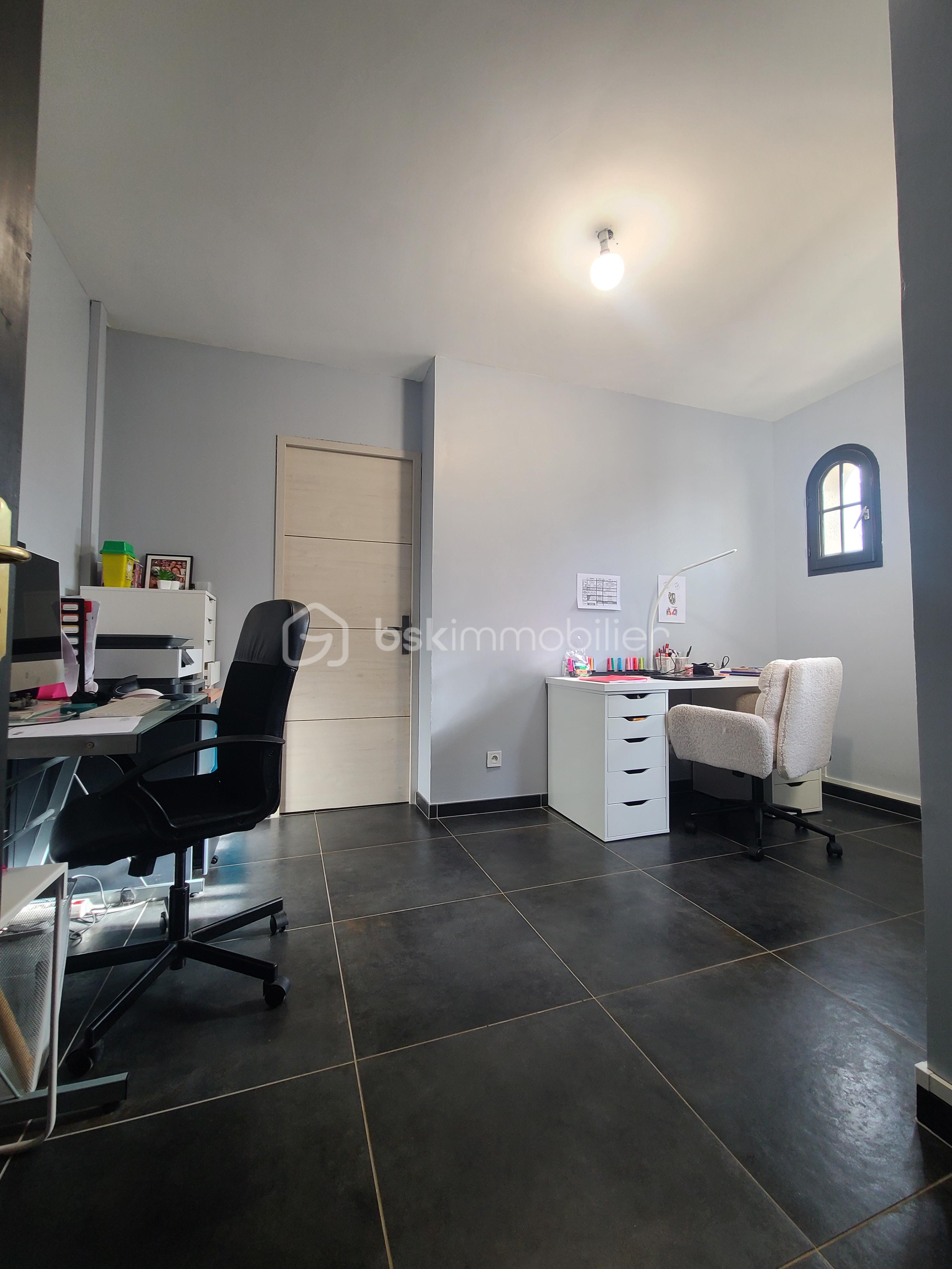 Maison de 185 m² - 20251020_154820.jpg