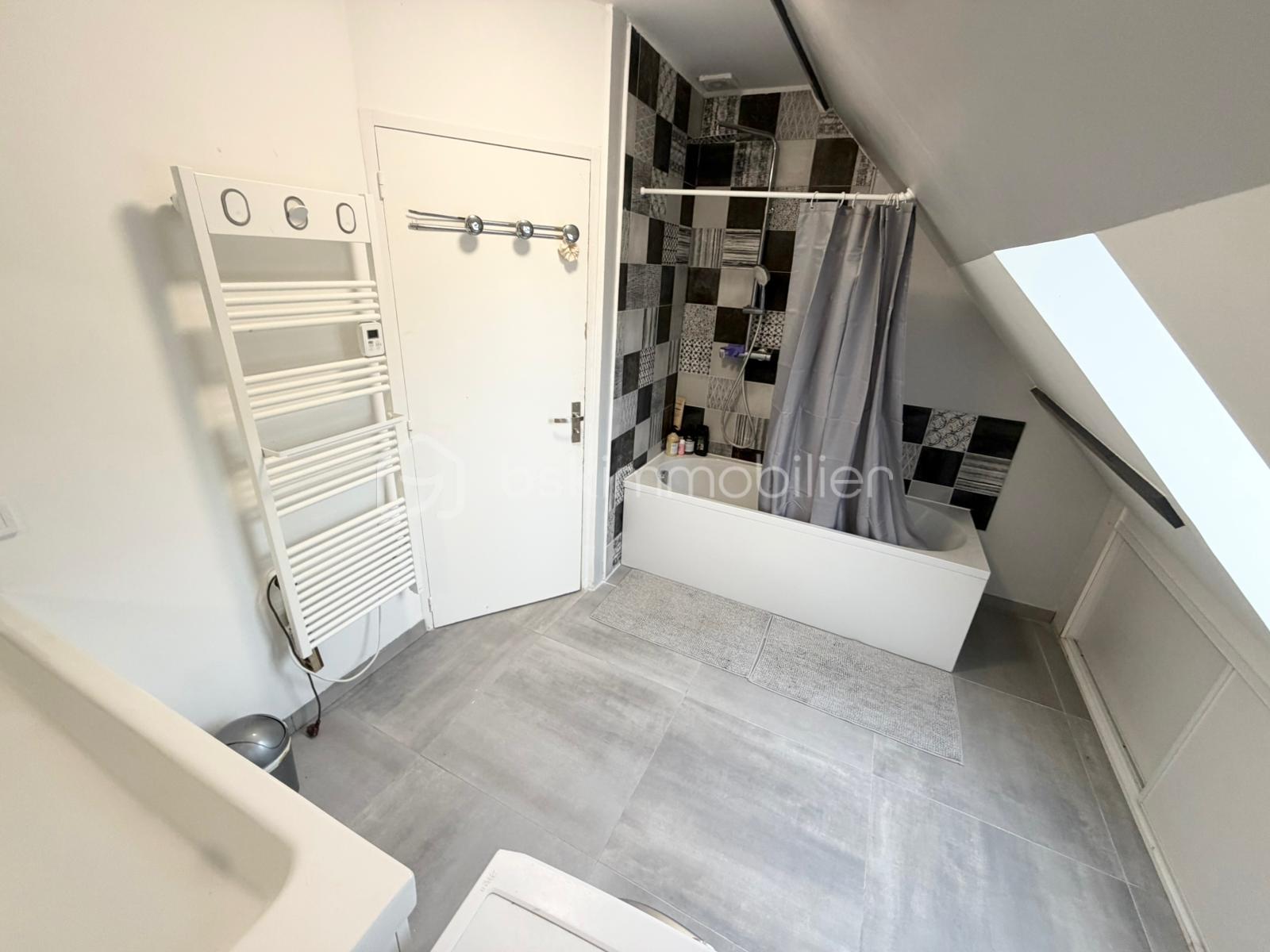 Maison de 185 m² - IMG-20251019-WA0019.jpg