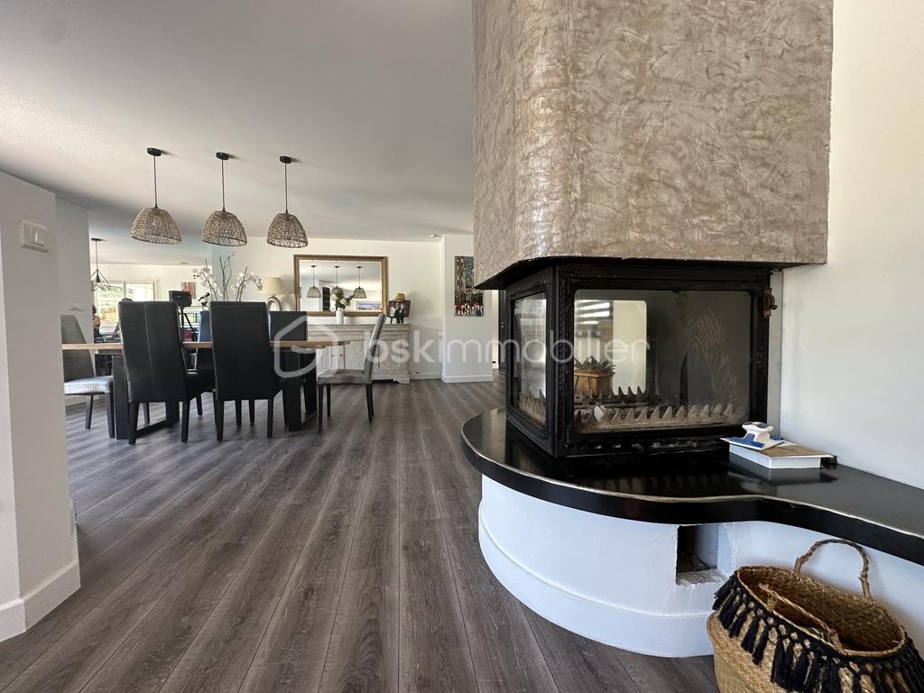 Maison contemporaine de 145 m² - 79350821-4F0A-4B79-9674-0D92BE752393_1_105_c.jpeg