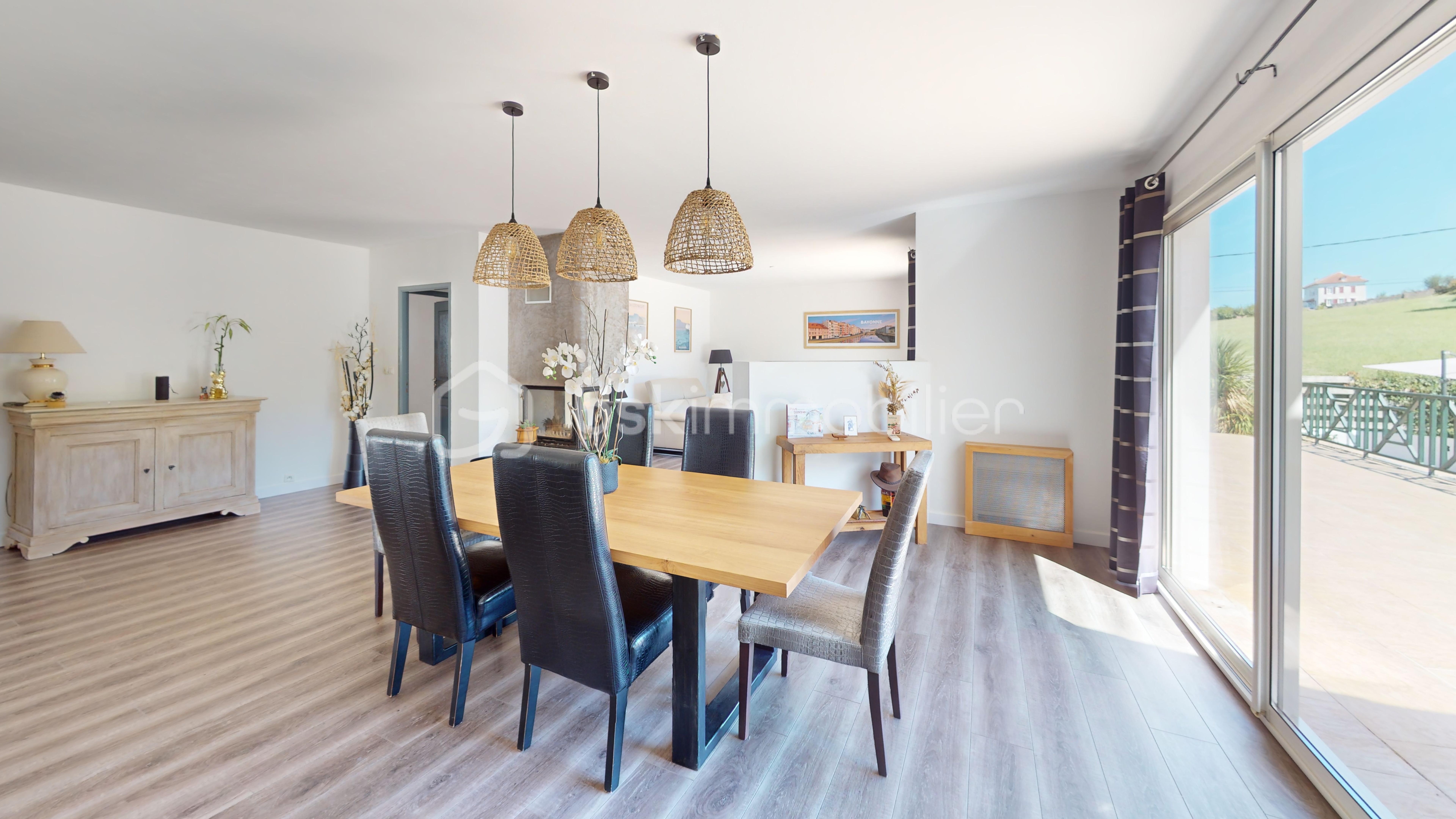 Maison contemporaine de 145 m² - Maison-Villefranque-Dining-Room.jpg