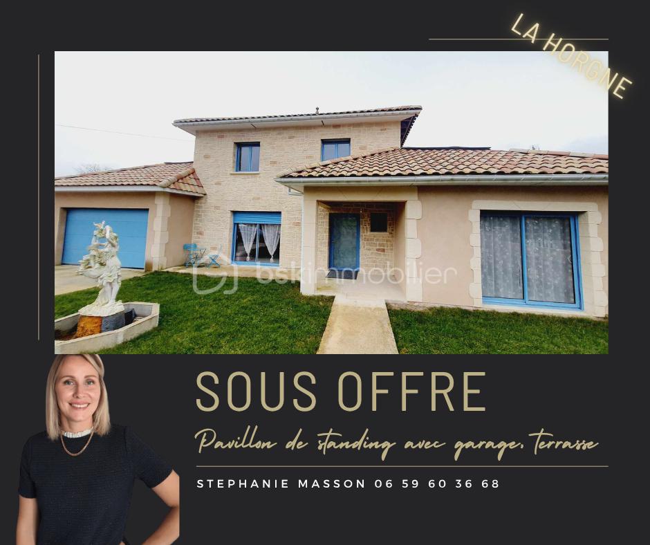 Maison contemporaine de 172 m² - Copie de Copie de Copie de Copie de Gold and Black Simple Real Estate  Instagram Post (4).png
