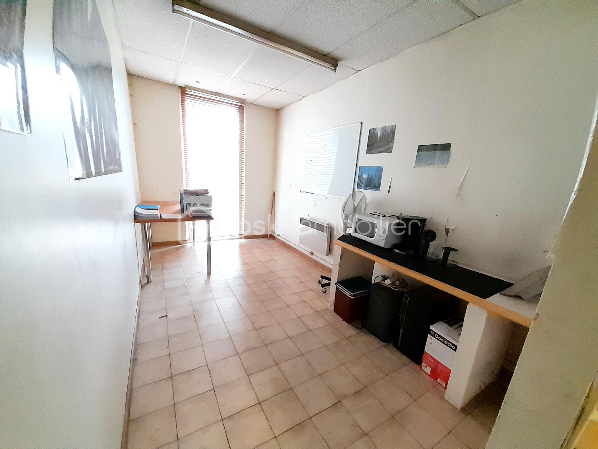 Immeuble mixte de 475 m² - Polish_20250801_125639675.jpg