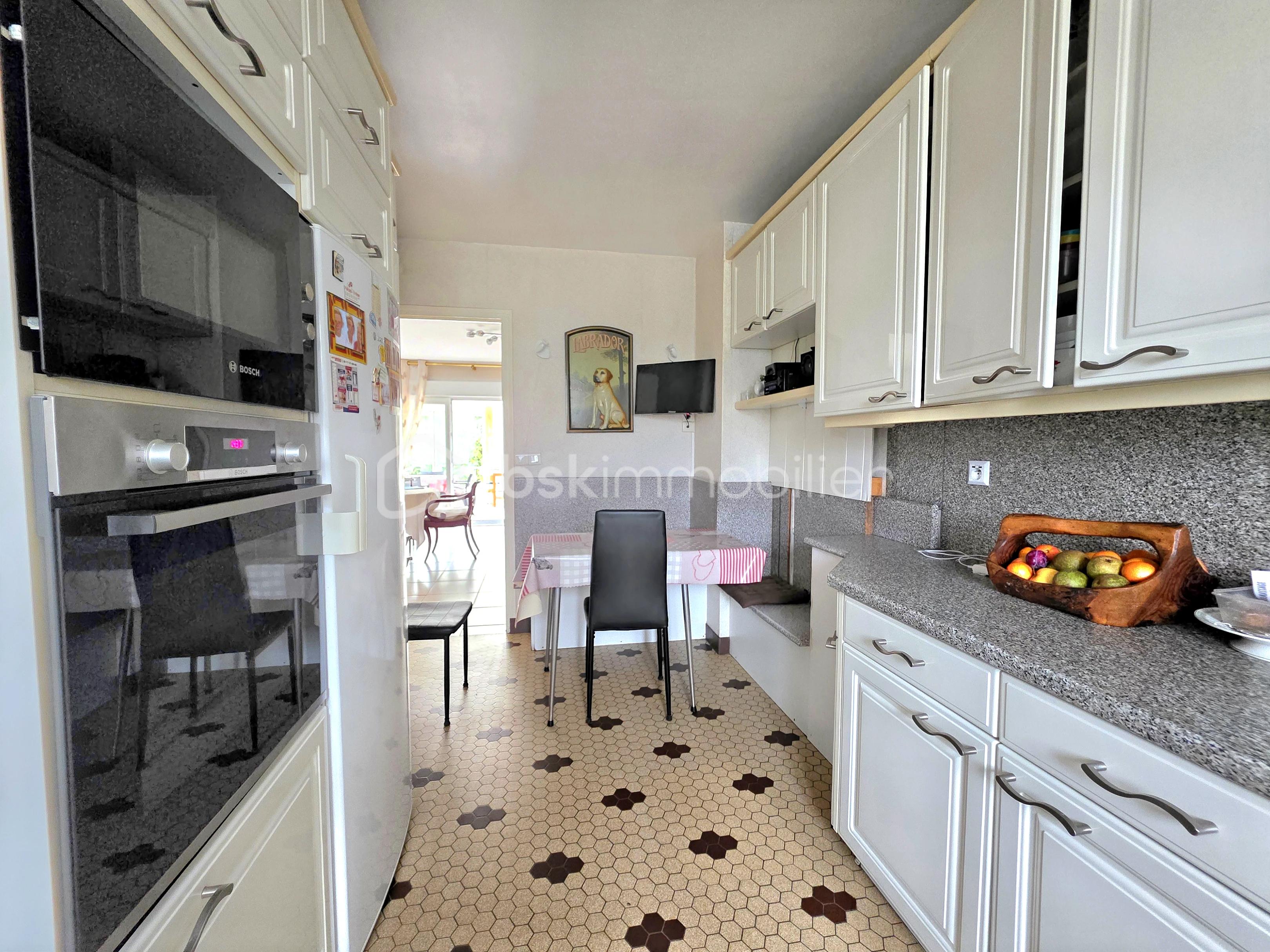 Maison de 190 m² - liloo-downloaderqTXVWy