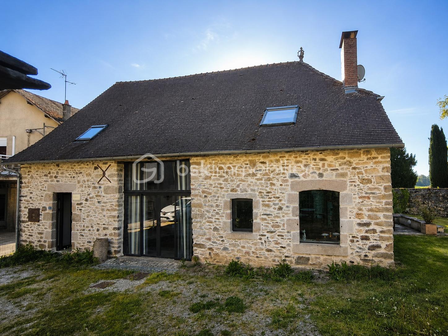 Maison ext.png