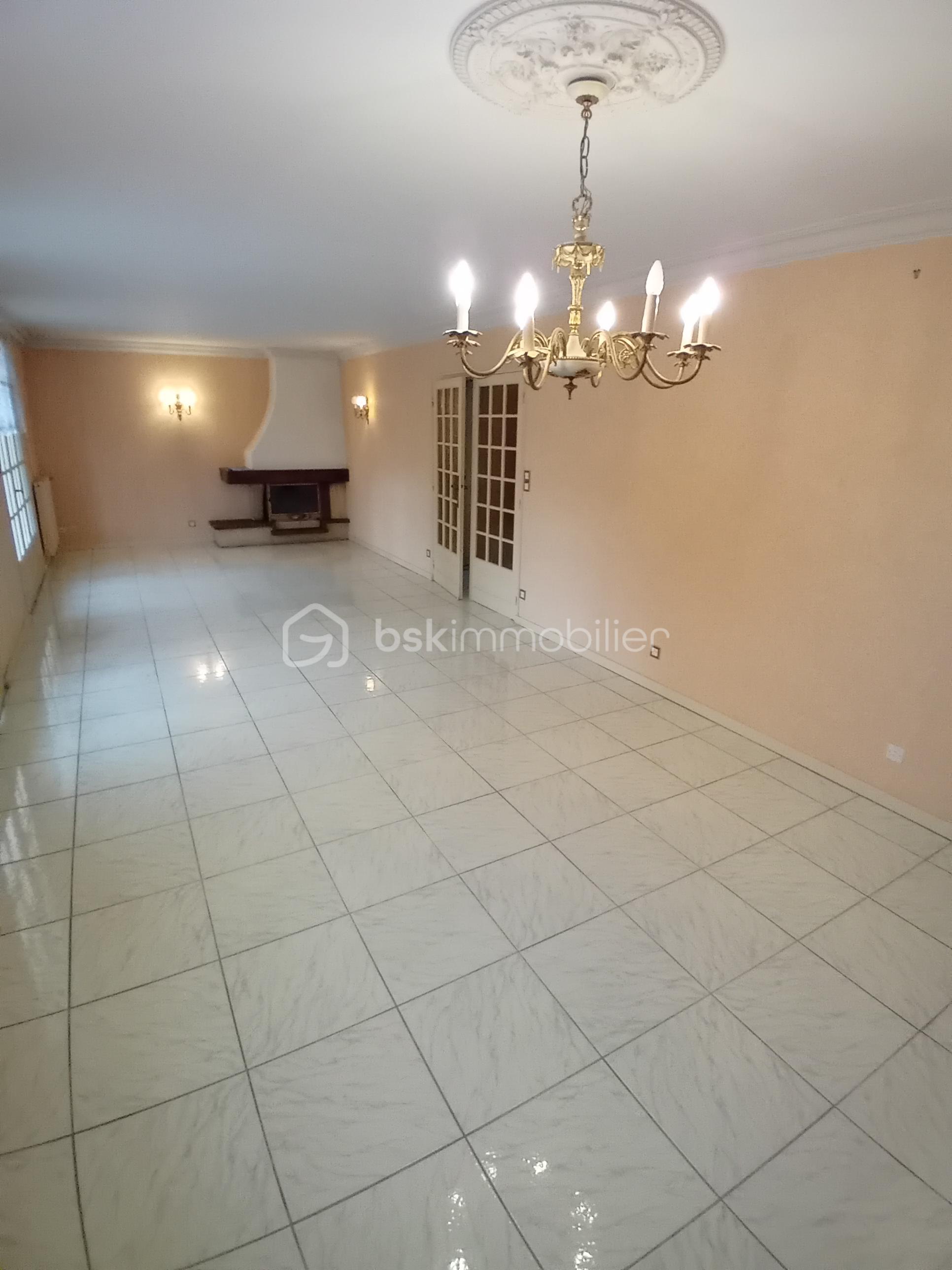 Maison ancienne de 115 m² - 20251105_093457.jpg