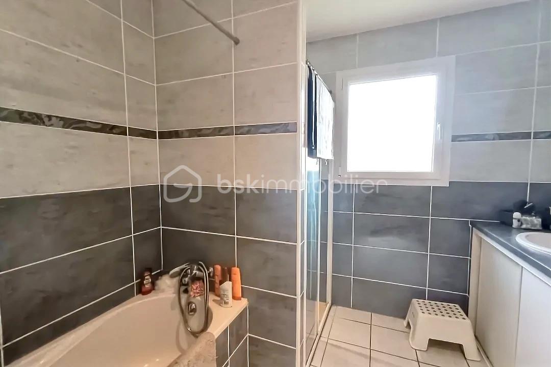 Maison de 165 m² - hoqi-4579608f83d3439ba5b88ab545657591.jpg