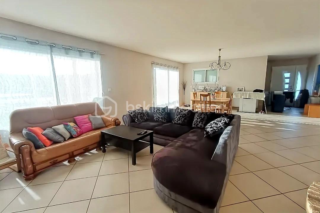 Maison de 165 m² - hoqi-5580913360c44a408616a0aaa18016d3.jpg